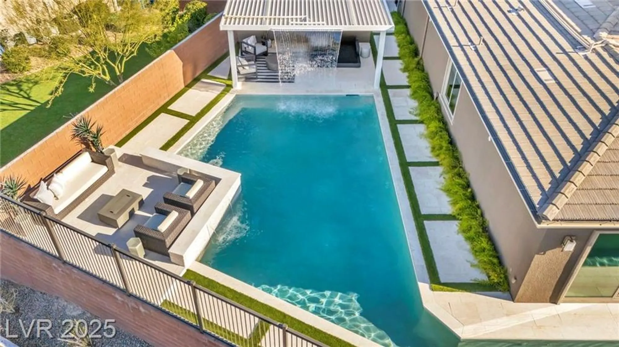 Property Slideshow image 38 of 95 | 10096 amethyst hills st, Las Vegas, NV, 89148