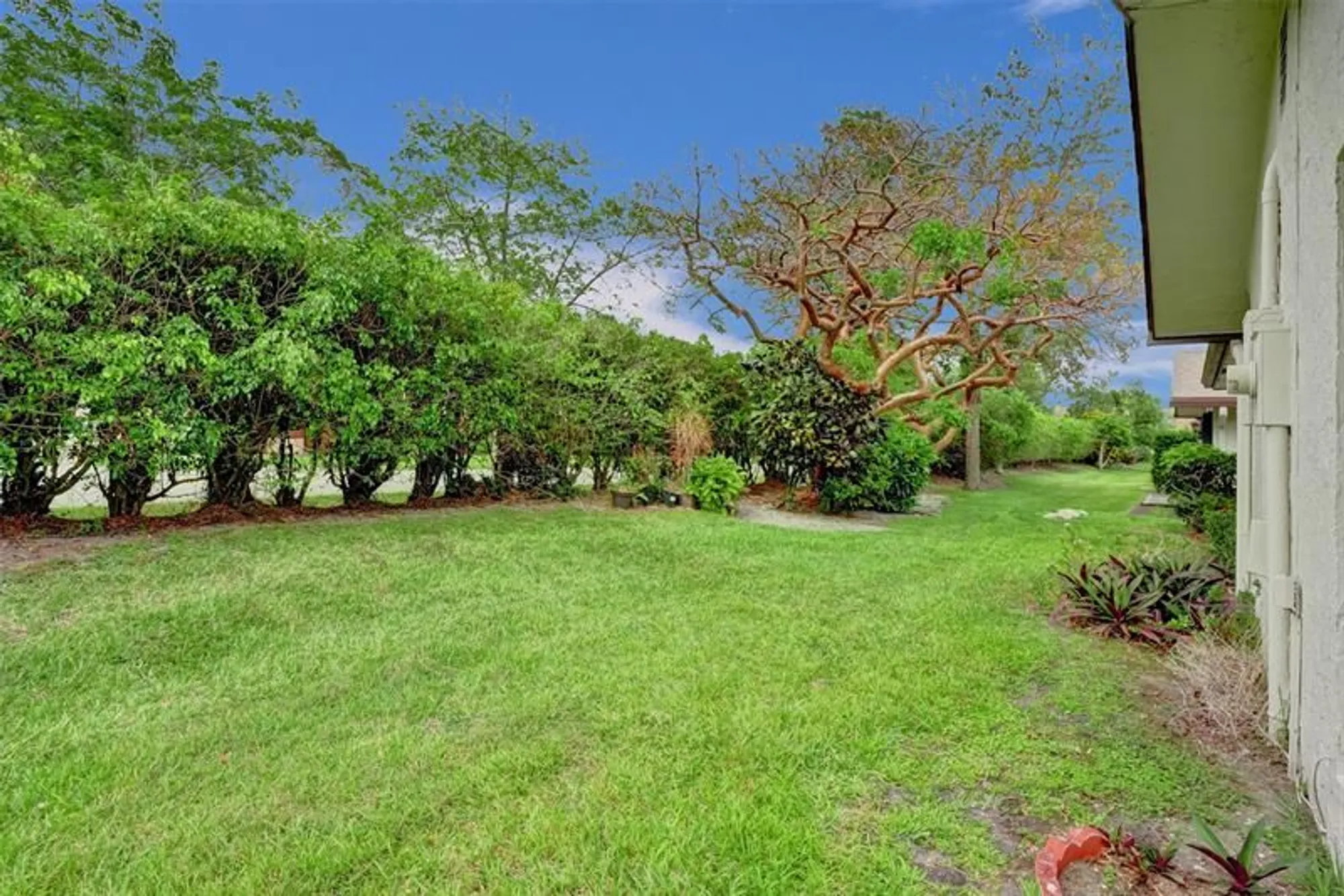 Property Slideshow image 46 of 85 | 2261 sw 15th pl, Deerfield Beach, FL, 33442