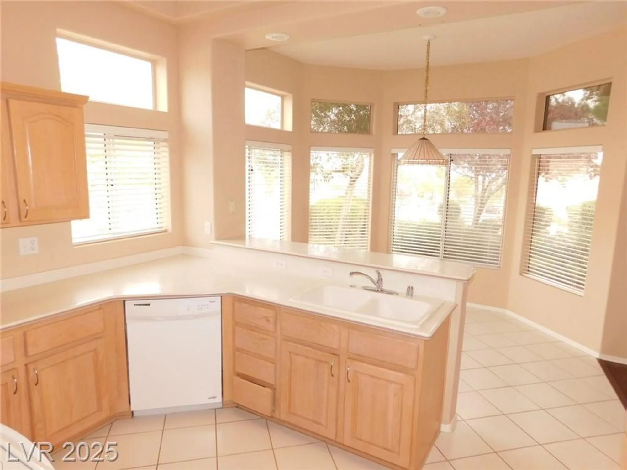 Property Slideshow image 10 of 76 | 3028 isaac river dr, Las Vegas, NV, 89134