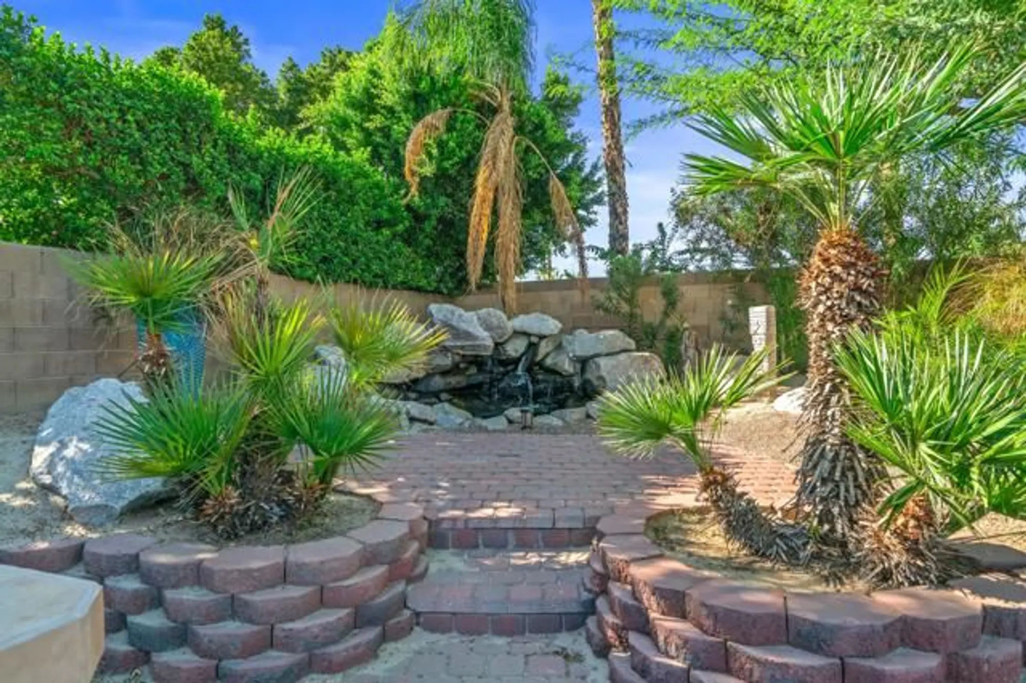 Property Slideshow image 47 of 56 | 44129 royal troon dr, Indio, CA, 92201