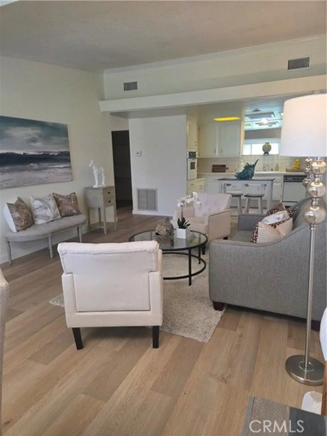 Property Slideshow image 7 of 18 | 1660 glenview rd, Seal Beach, CA, 90740