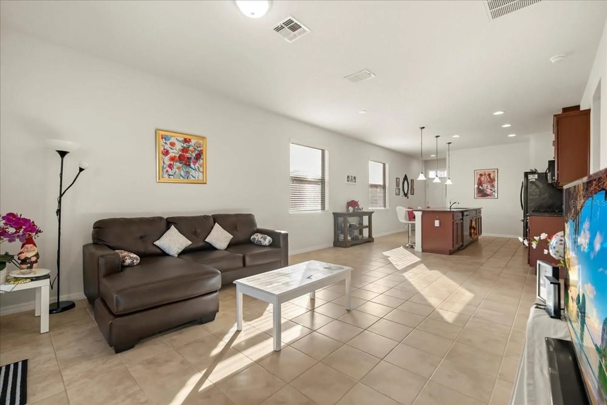 Property Slideshow image 6 of 50 | 540 pamplona pl, Davenport, FL, 33837