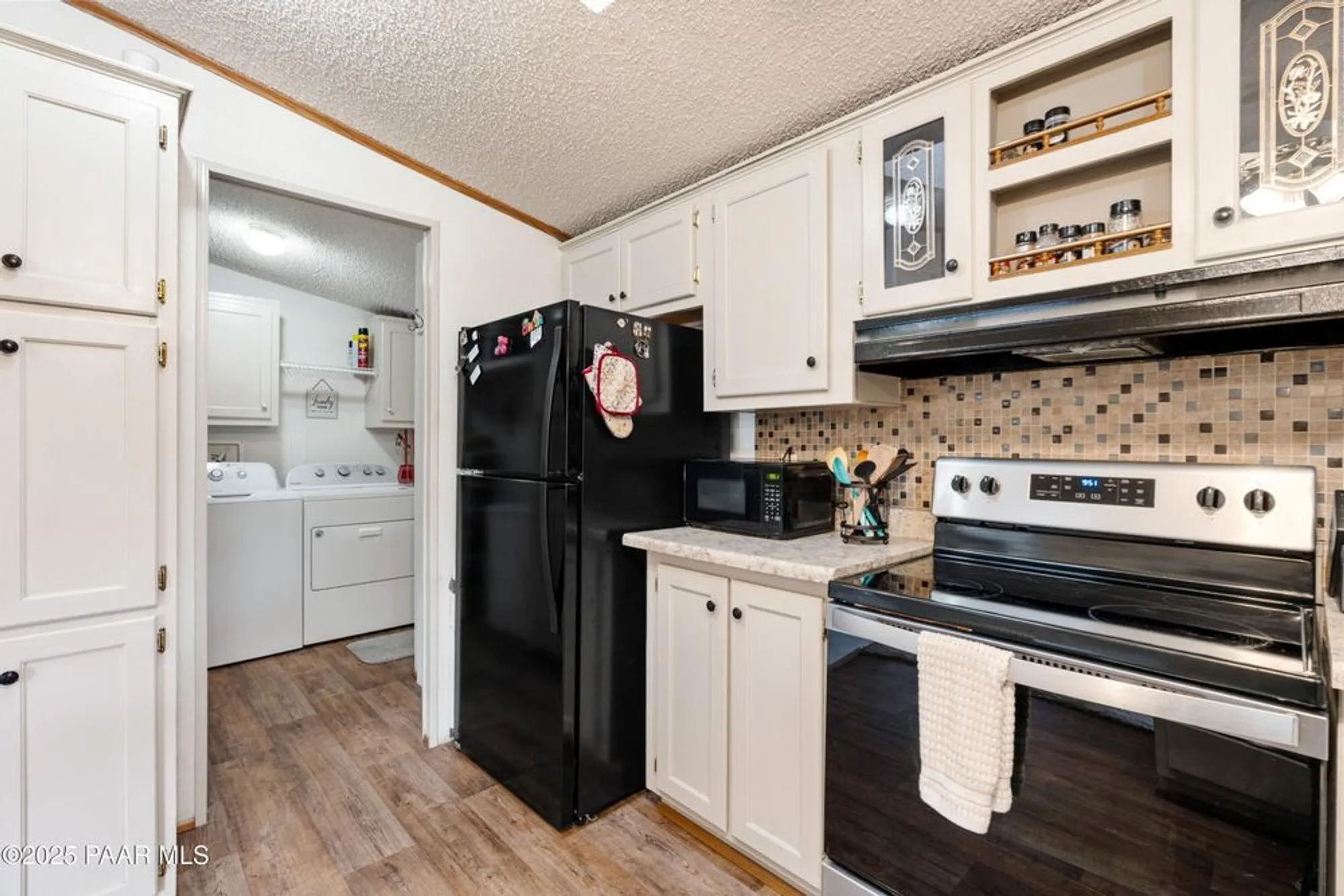 Property Slideshow image 5 of 23 | 636 n mesquite tree dr, Dewey-Humboldt, AZ, 86327