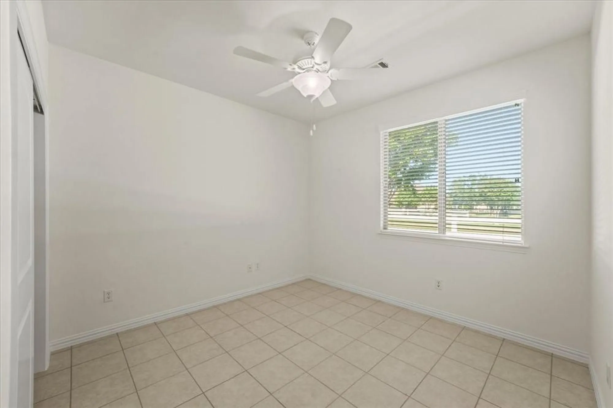 Property Slideshow image 14 of 40 | 8800 freeport dr, Denton, TX, 76207