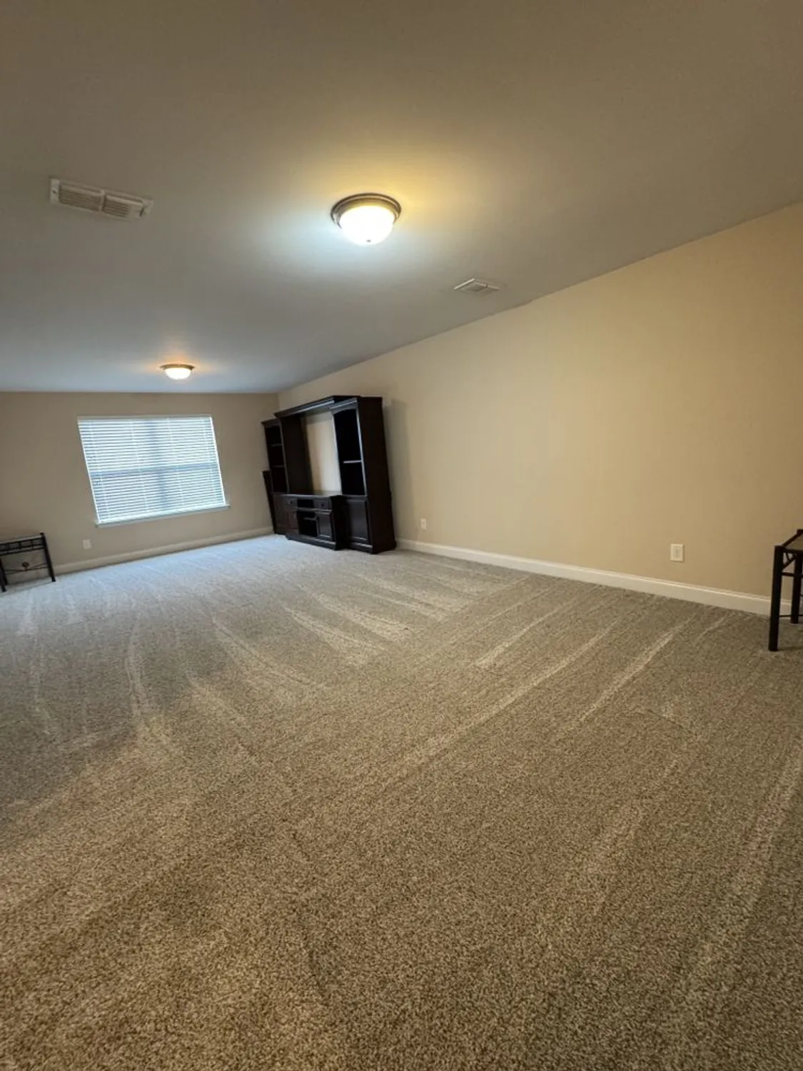 Property Slideshow image 25 of 39 | 609 saddlestone dr, Lebanon, TN, 37090