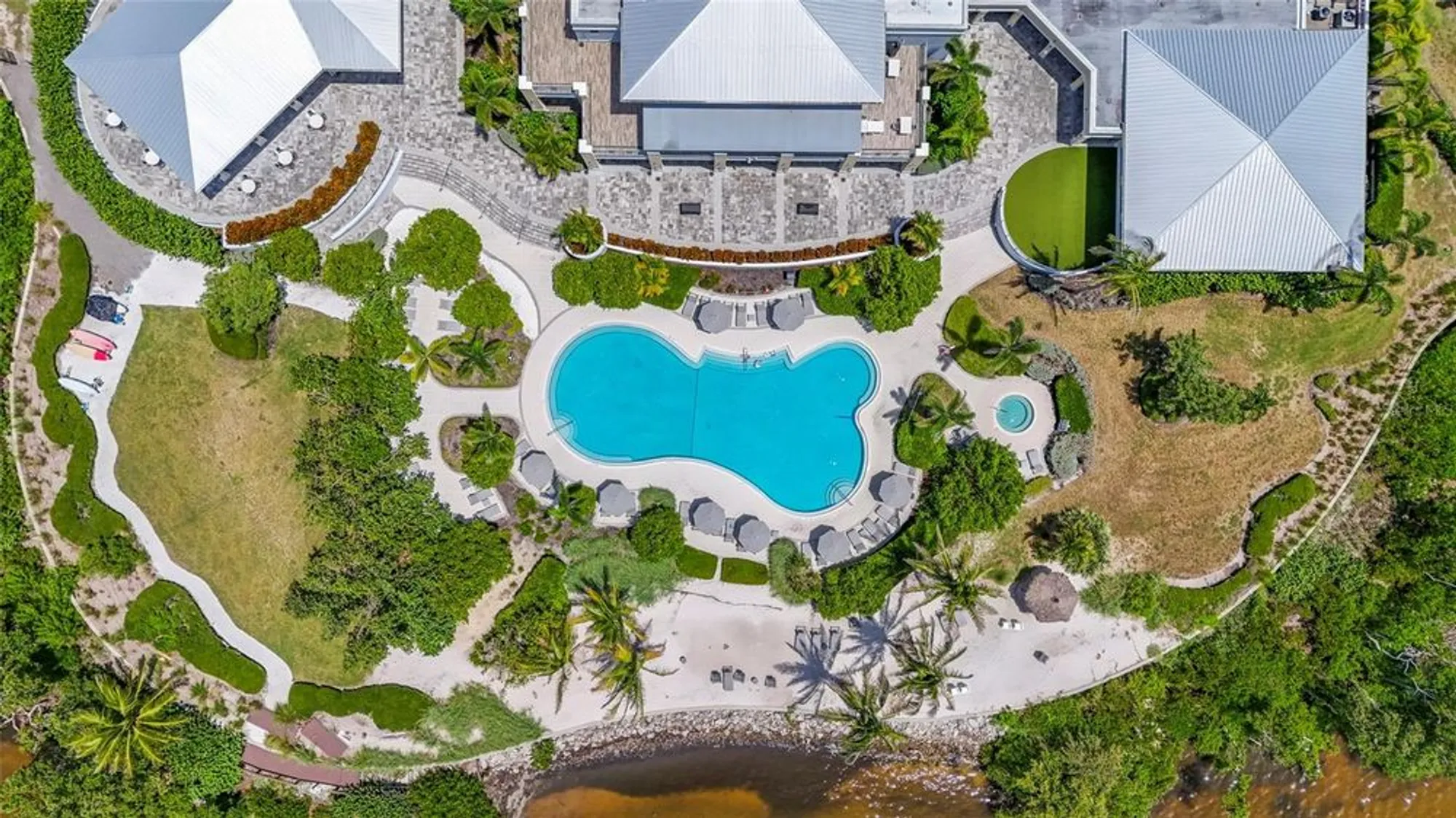 Property Slideshow image 56 of 76 | 303 compass point dr 101, Bradenton, FL, 34209