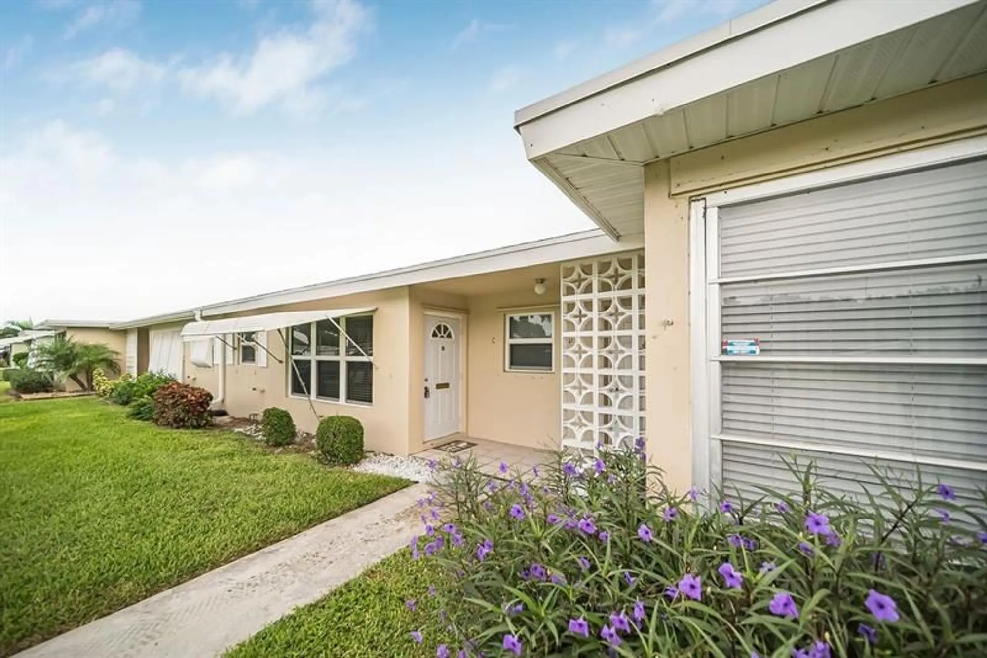 Property Slideshow image 1 of 12 | 255 high point ct c, Boynton Beach, FL, 33435