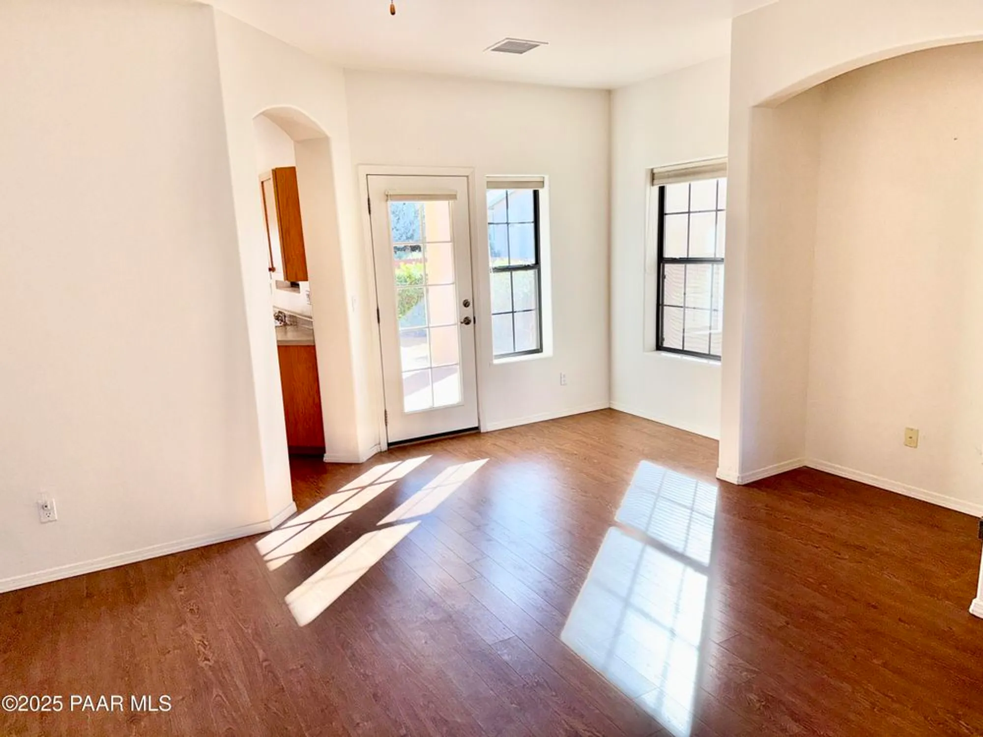 Property Slideshow image 12 of 25 | 1183 gardenia ln, Prescott, AZ, 86305