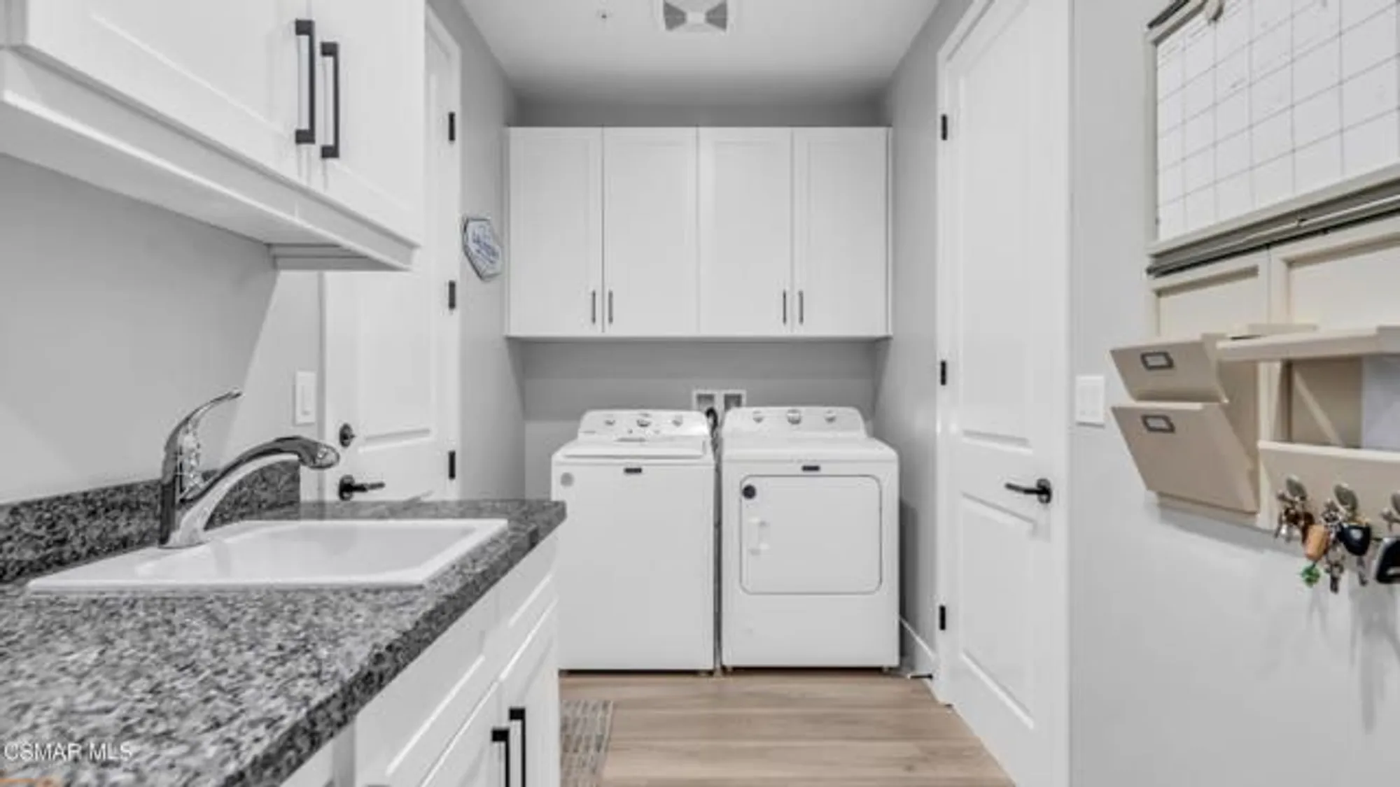 Property Slideshow image 32 of 43 | 82395 crane dr, Indio, CA, 92201