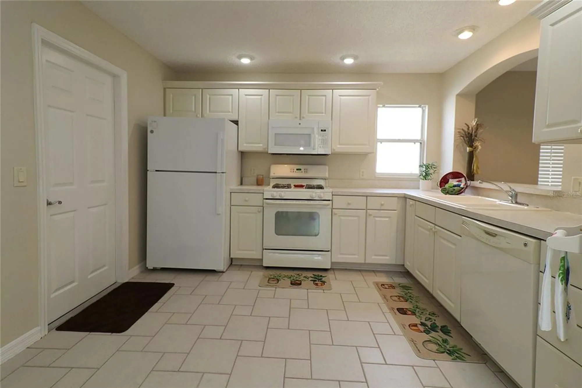 Property Slideshow image 18 of 47 | 1135 easley way, The Villages, FL, 32162