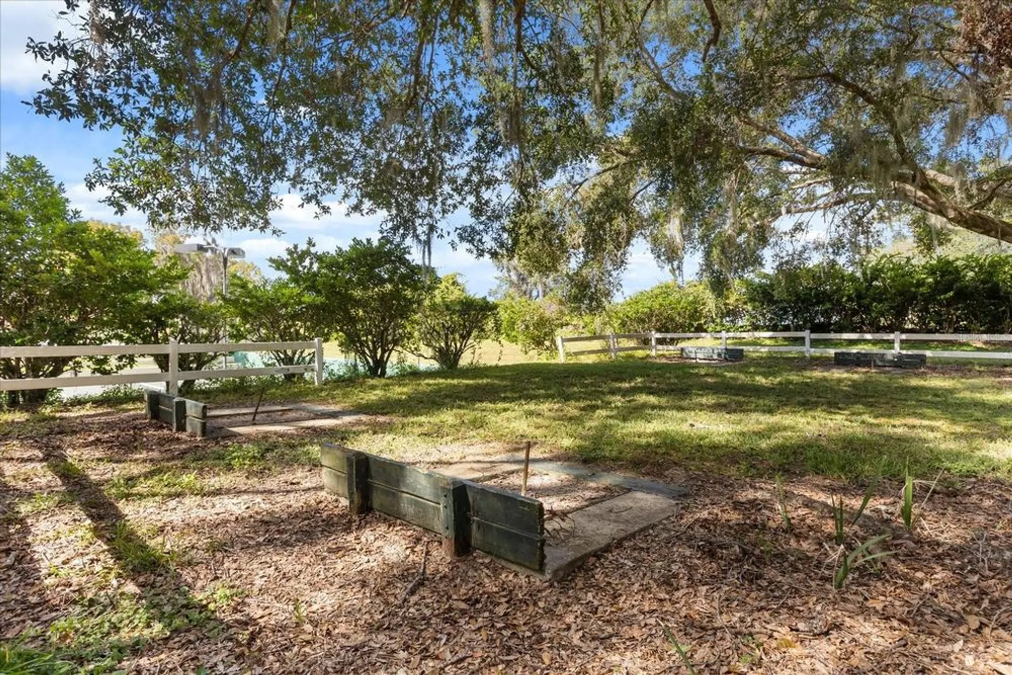 Property Slideshow image 48 of 52 | 5435 grove mnr, Lady Lake, FL, 32159