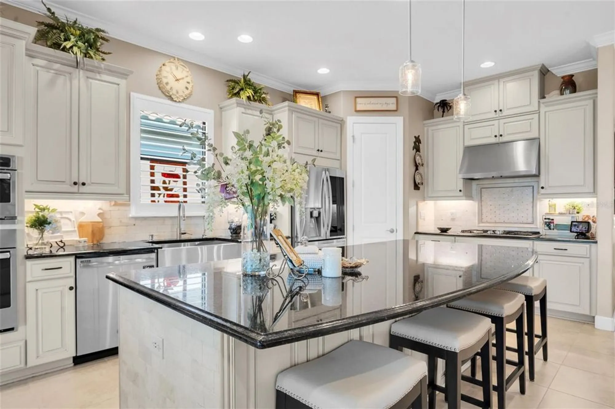 Property Slideshow image 12 of 64 | 3239 forsythia dr, Odessa, FL, 33556