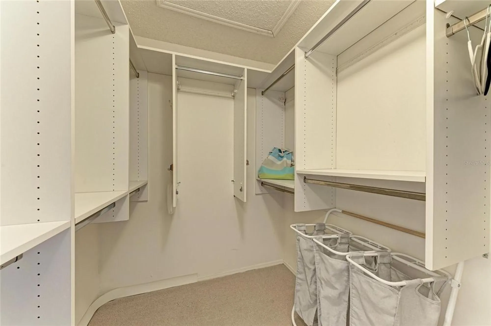 Property Slideshow image 19 of 45 | 1247 edgewater cir # 1247, Bradenton, FL, 34209