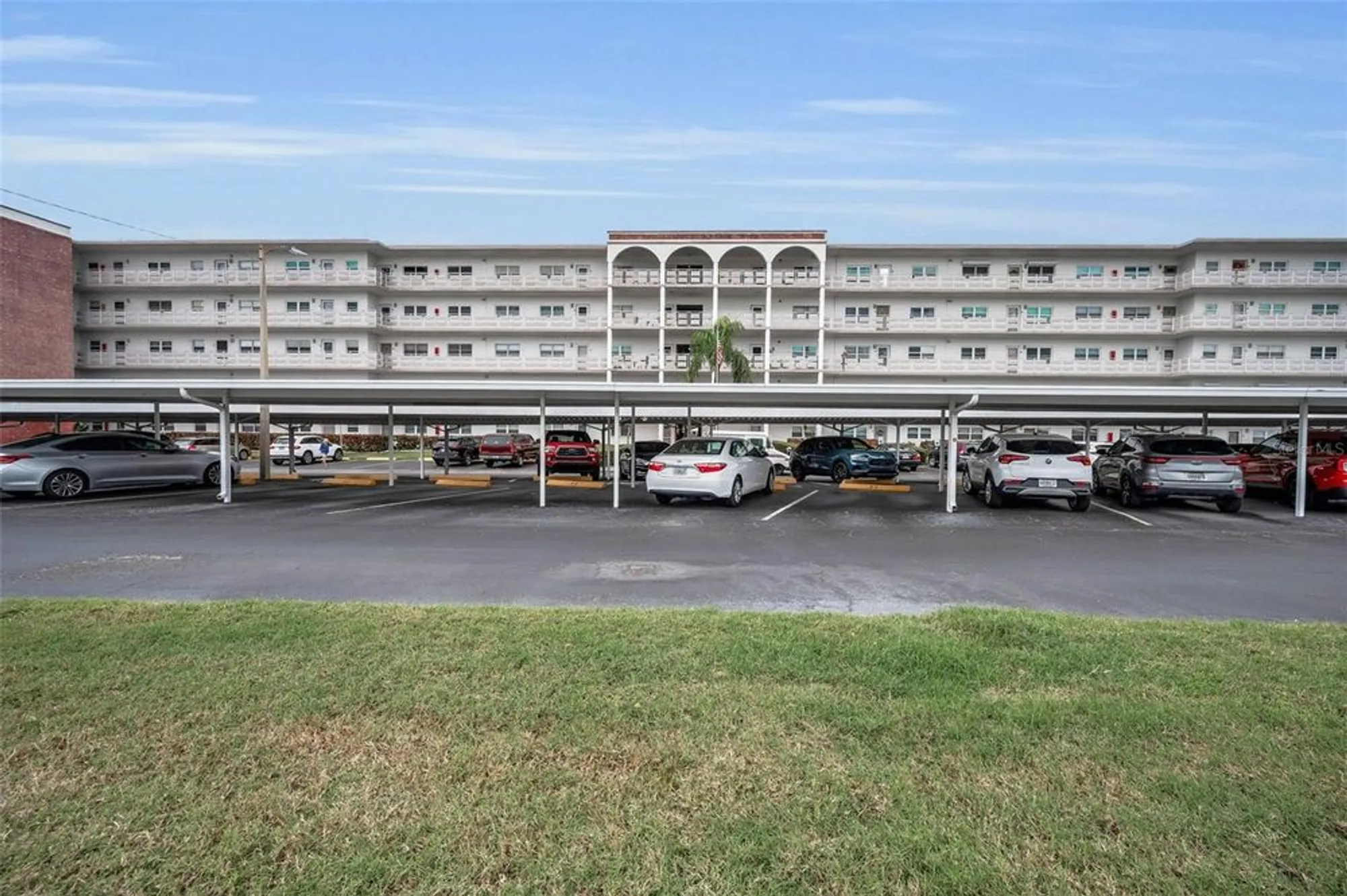 Property Slideshow image 4 of 84 | 5501 80th st n unit 405, St Petersburg, FL, 33709