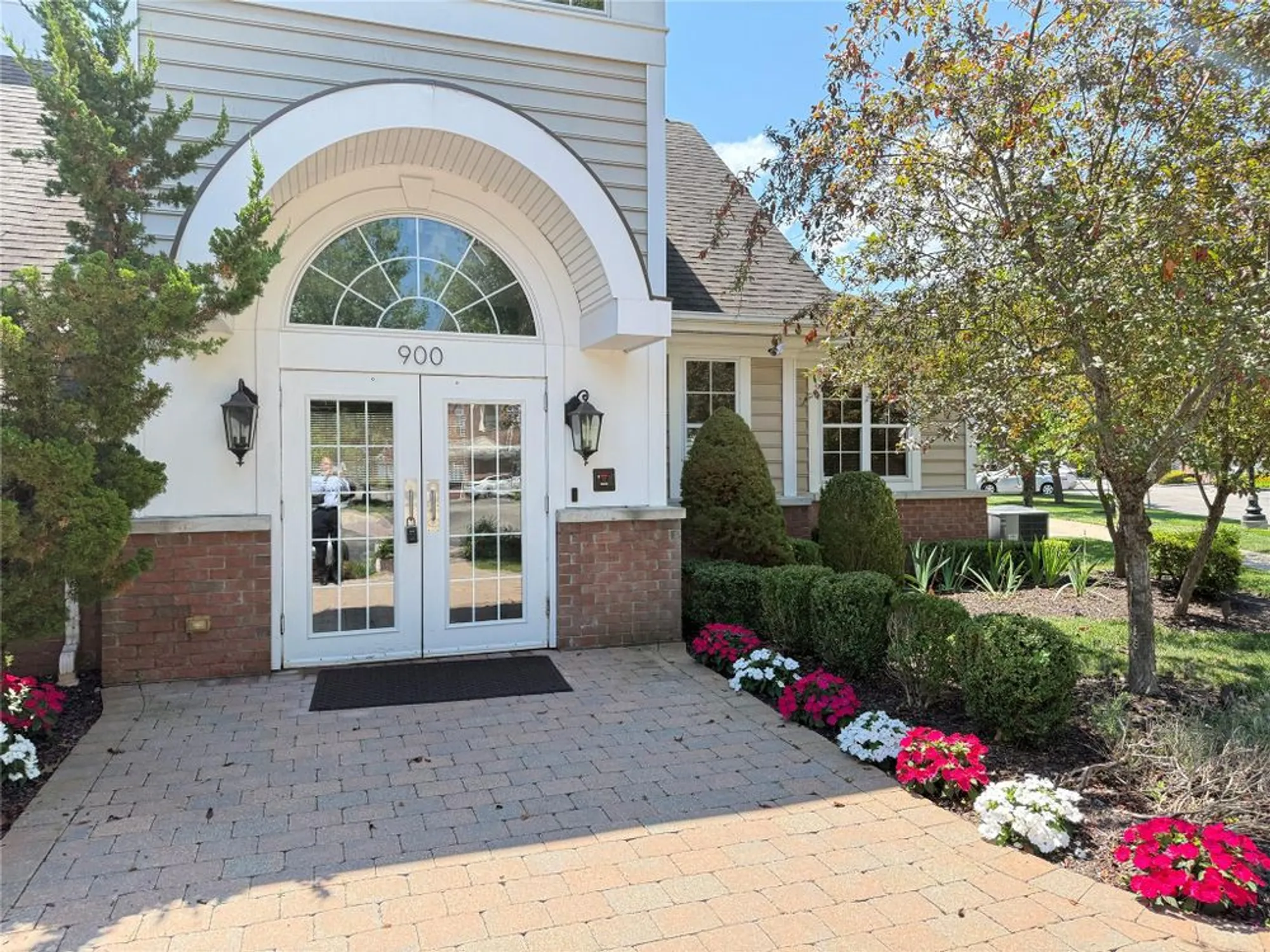 Property Slideshow image 34 of 43 | 326 regency dr, Fishkill, NY, 12524