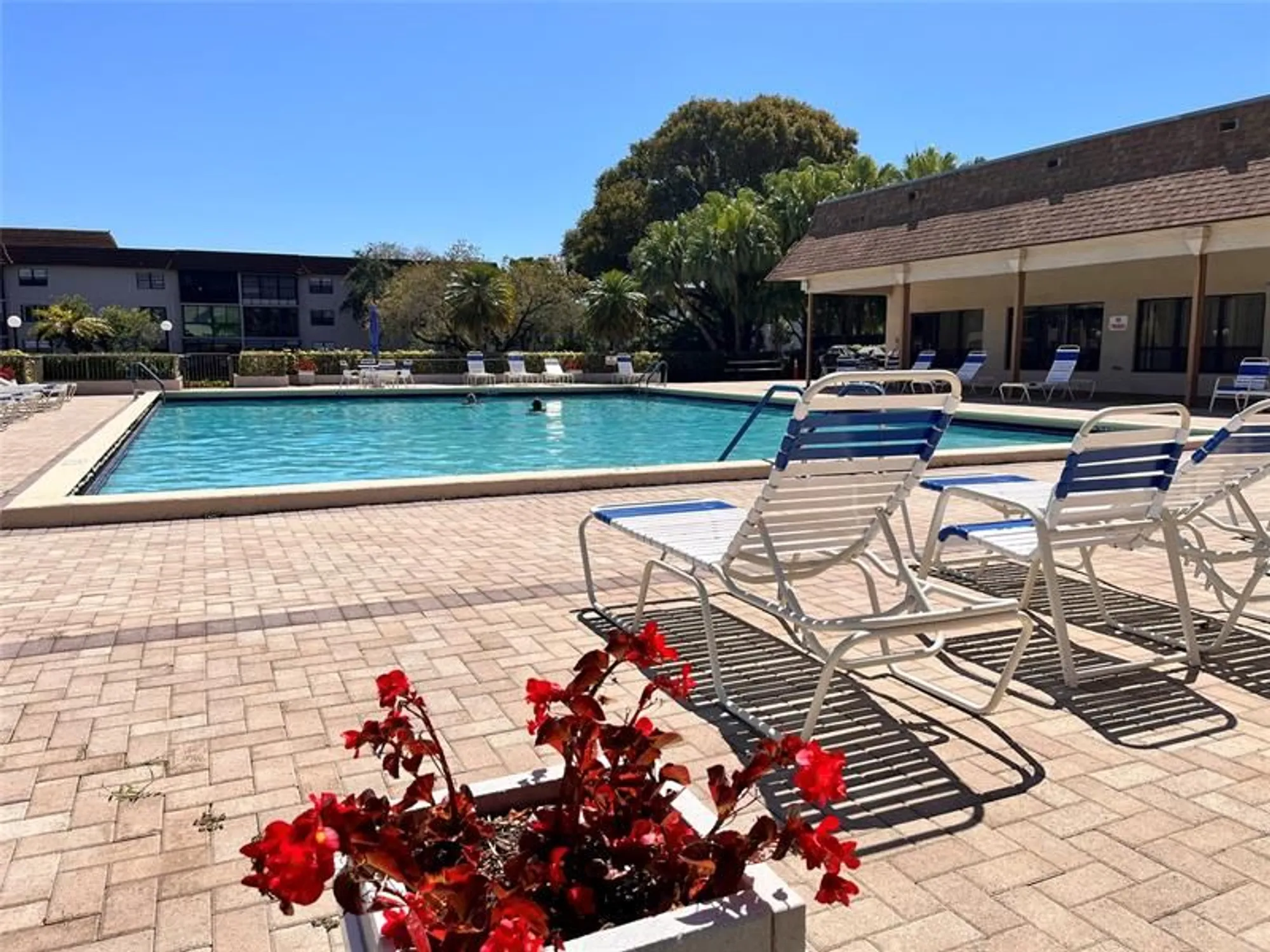 Property Slideshow image 23 of 25 | 4940 e sabal palm blvd apt 414, Tamarac, FL, 33319