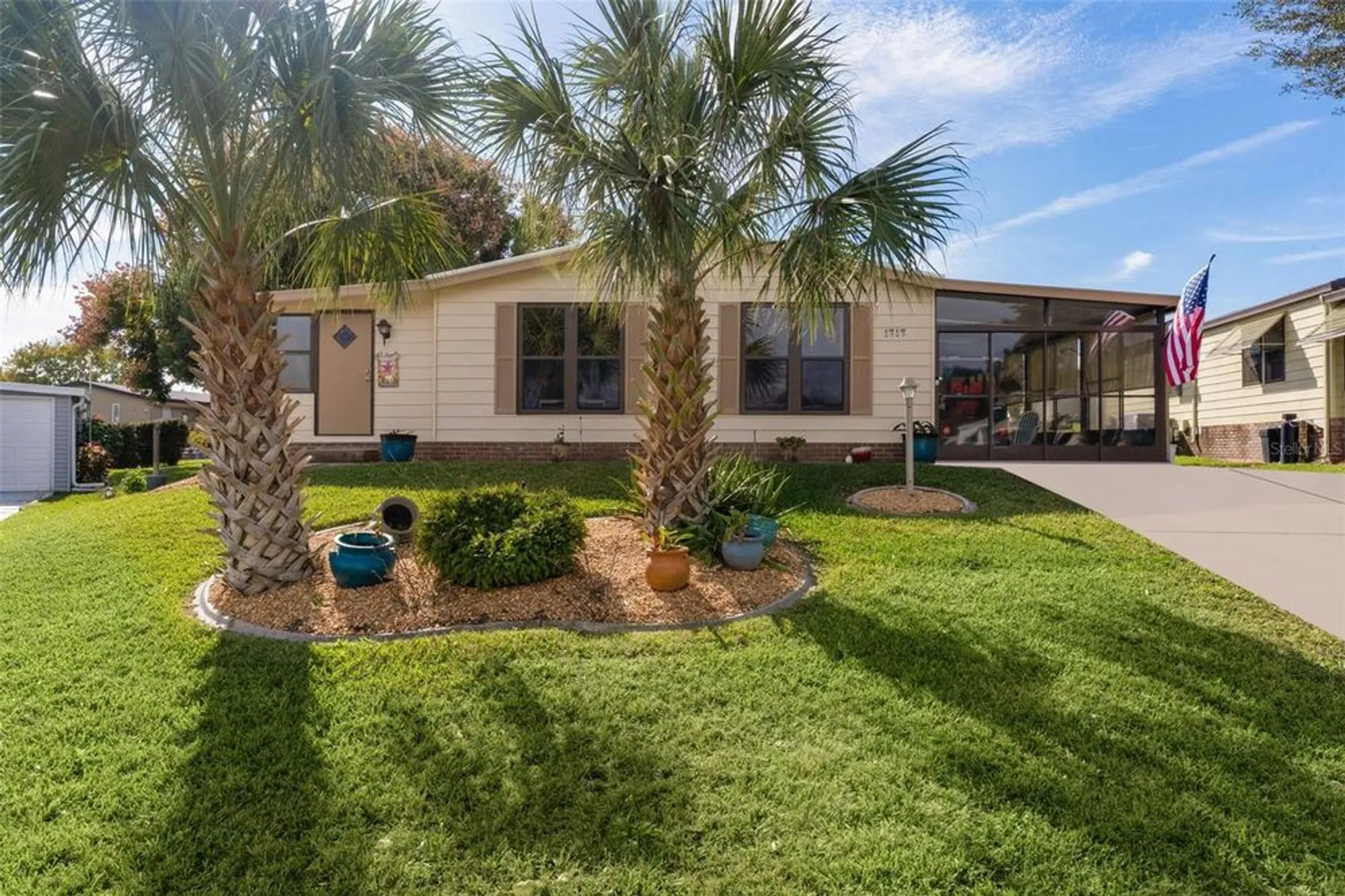 Property Slideshow image 4 of 42 | 1717 palm aire dr, Lady Lake, FL, 32159