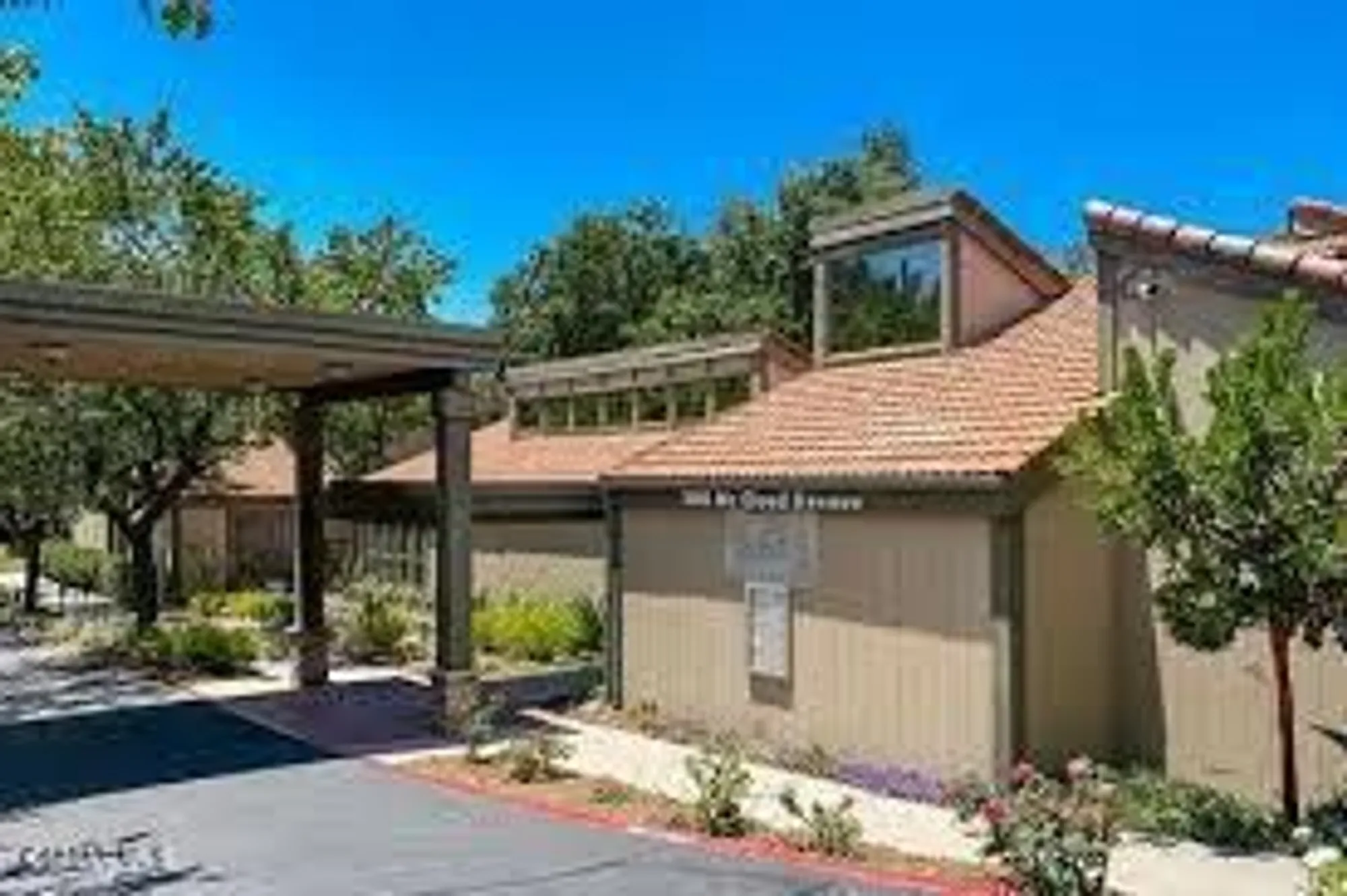 Property Slideshow image 16 of 19 | 788 pinetree cir apt 13, Thousand Oaks, CA, 91360