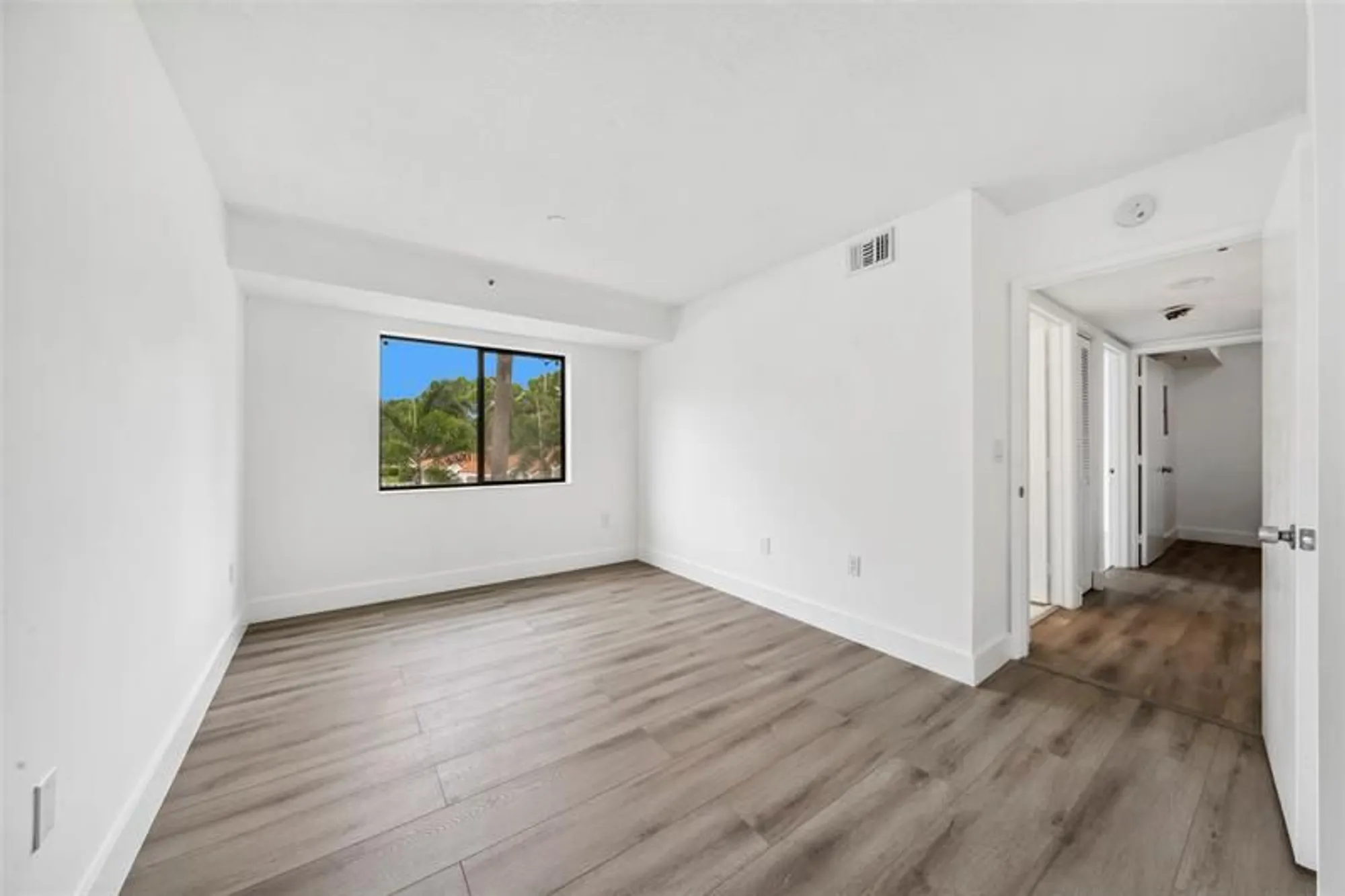 Property Slideshow image 17 of 29 | 6269 pointe regal cir 210, Delray Beach, FL, 33484