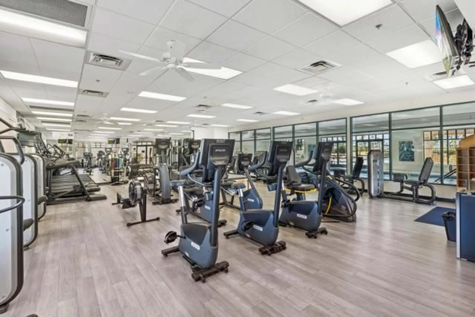 Property Slideshow image 28 of 37 | 80193 royal birkdale dr, Indio, CA, 92201