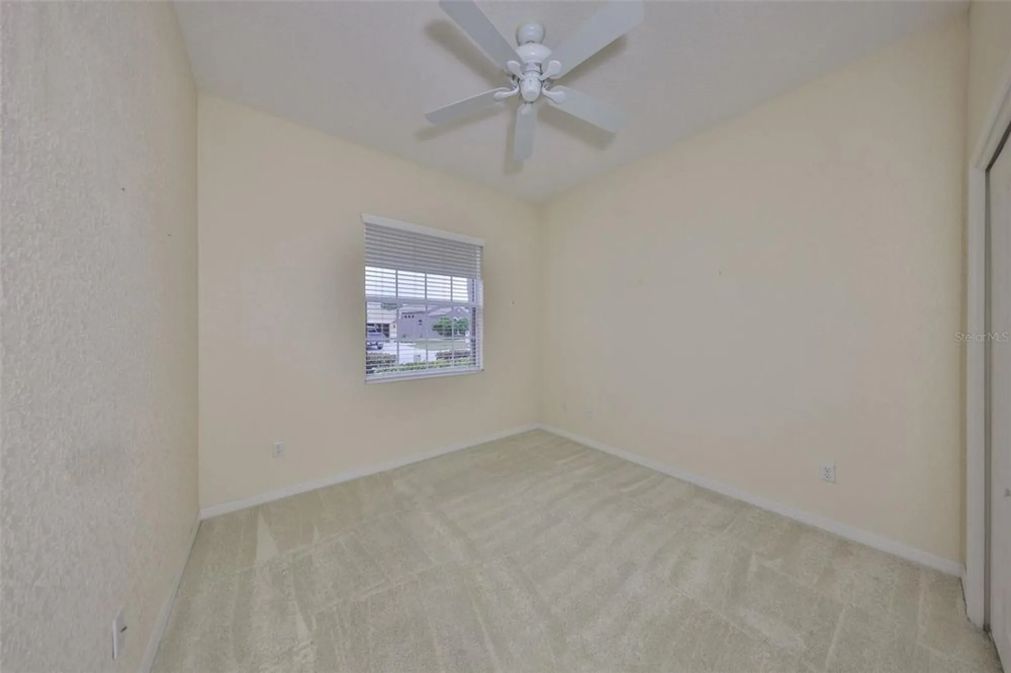 Property Slideshow image 19 of 41 | 1043 regal manor way, Sun City Center, FL, 33573