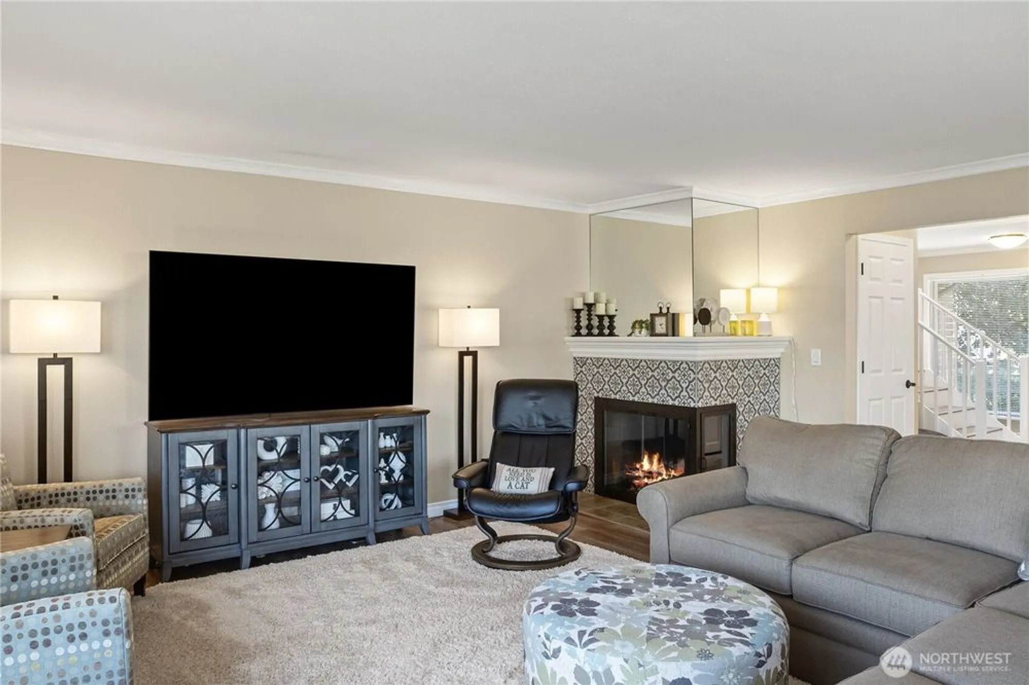 Property Slideshow image 3 of 40 | 10749 glen acres dr s # 10749s, Seattle, WA, 98168