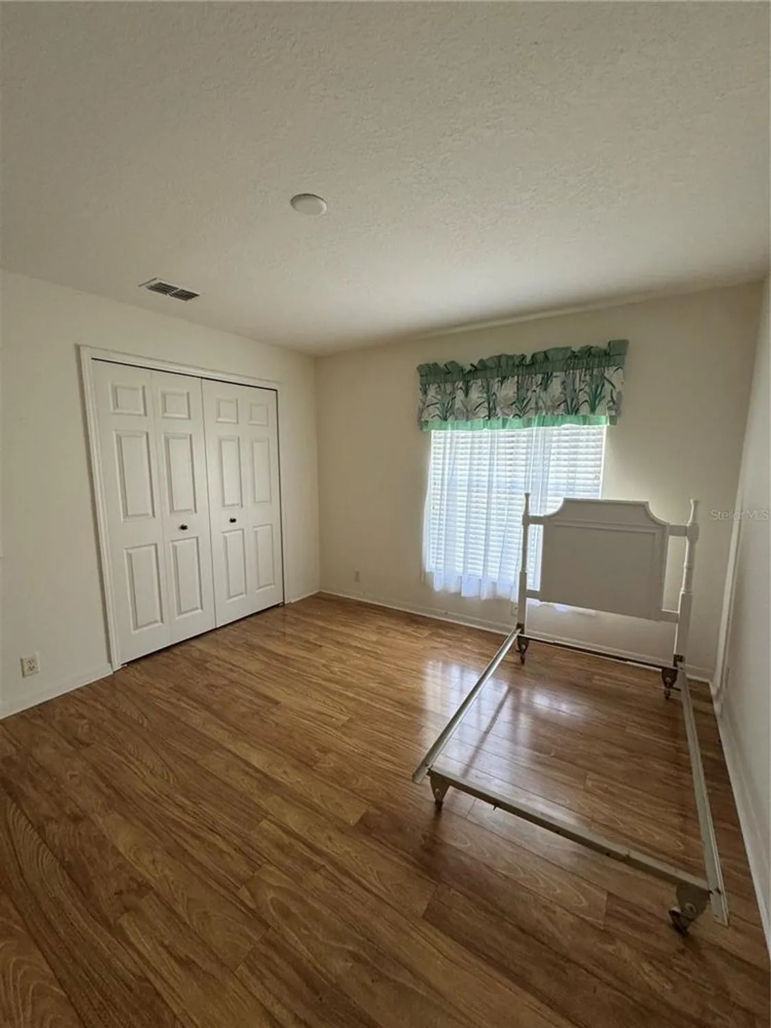 Property Slideshow image 6 of 27 | 3323 songbird ln, Lakeland, FL, 33811