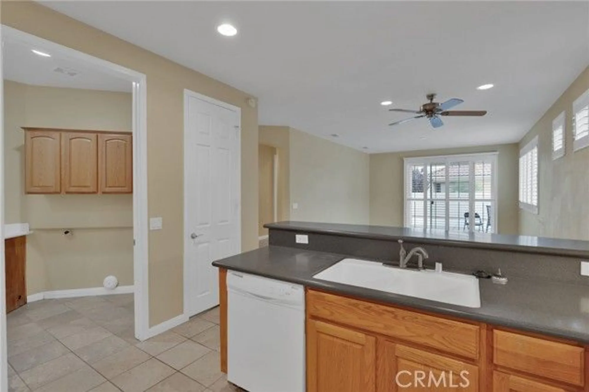 Property Slideshow image 13 of 40 | 11063 semmering ct, Apple Valley, CA, 92308