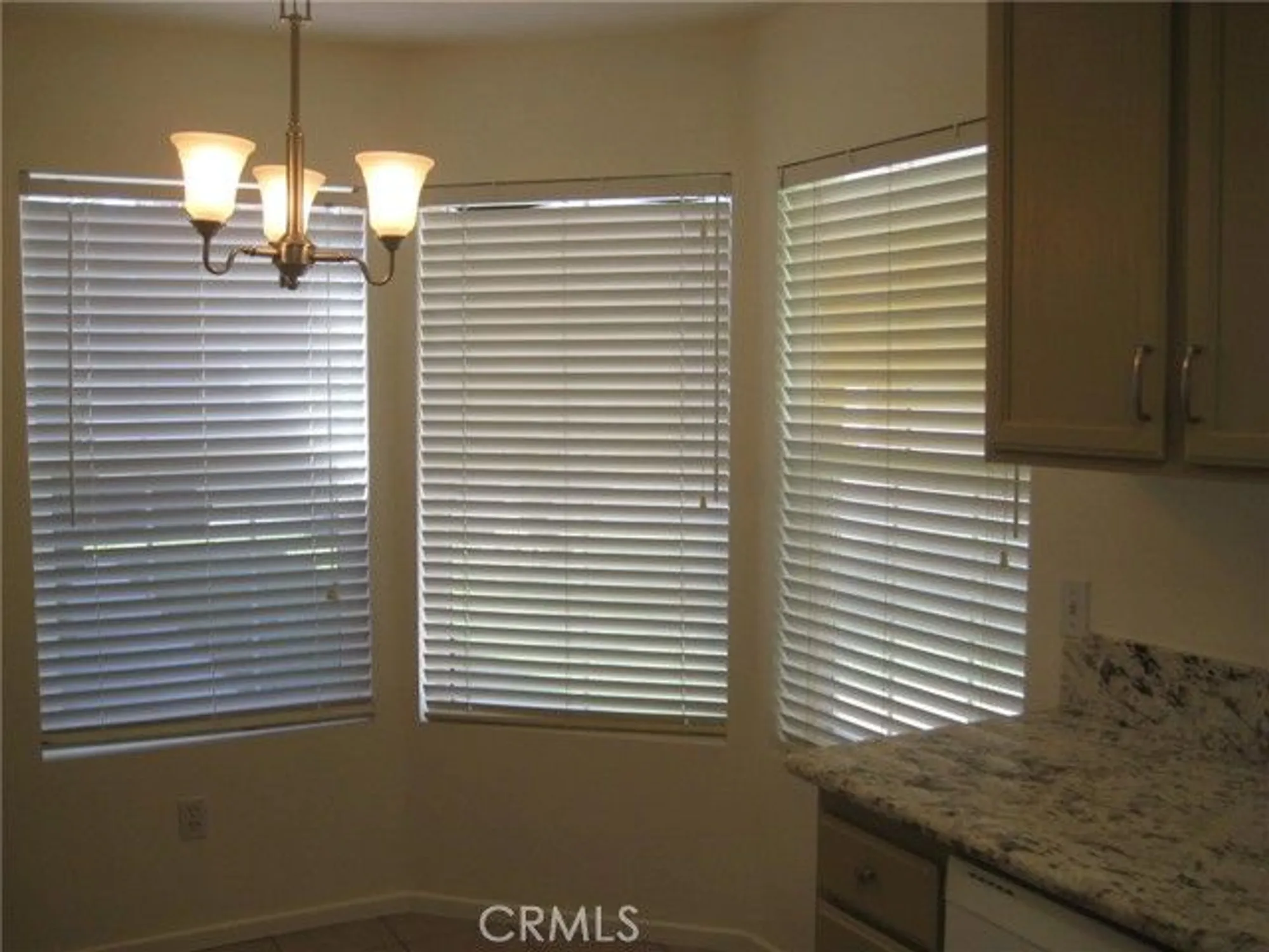 Property Slideshow image 31 of 41 | 19058 pamela ln, Apple Valley, CA, 92308