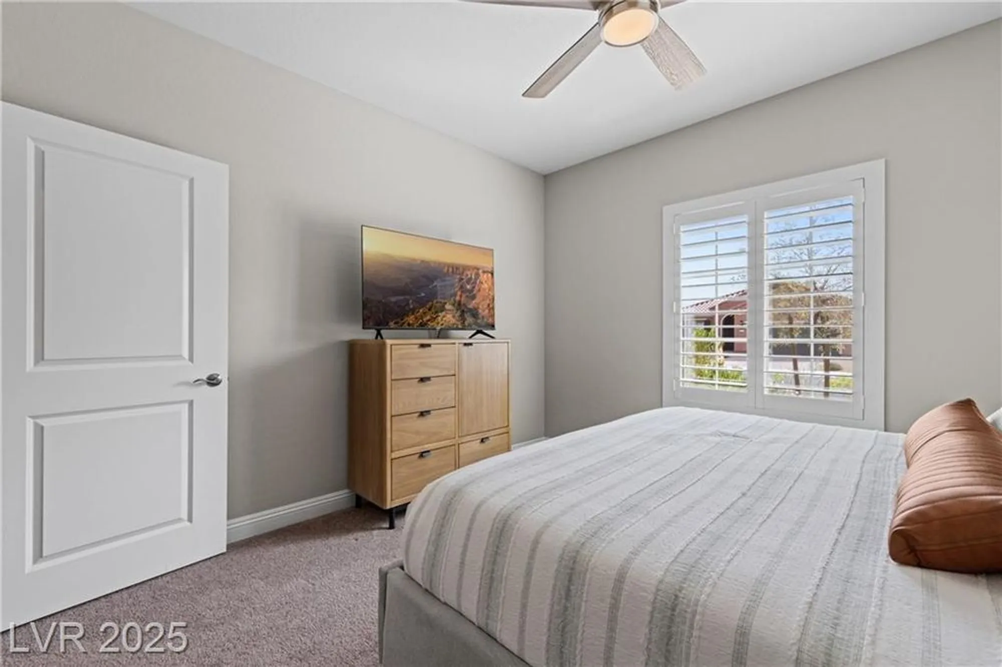 Property Slideshow image 11 of 64 | 1073 flagstone bnd, Mesquite, NV, 89034