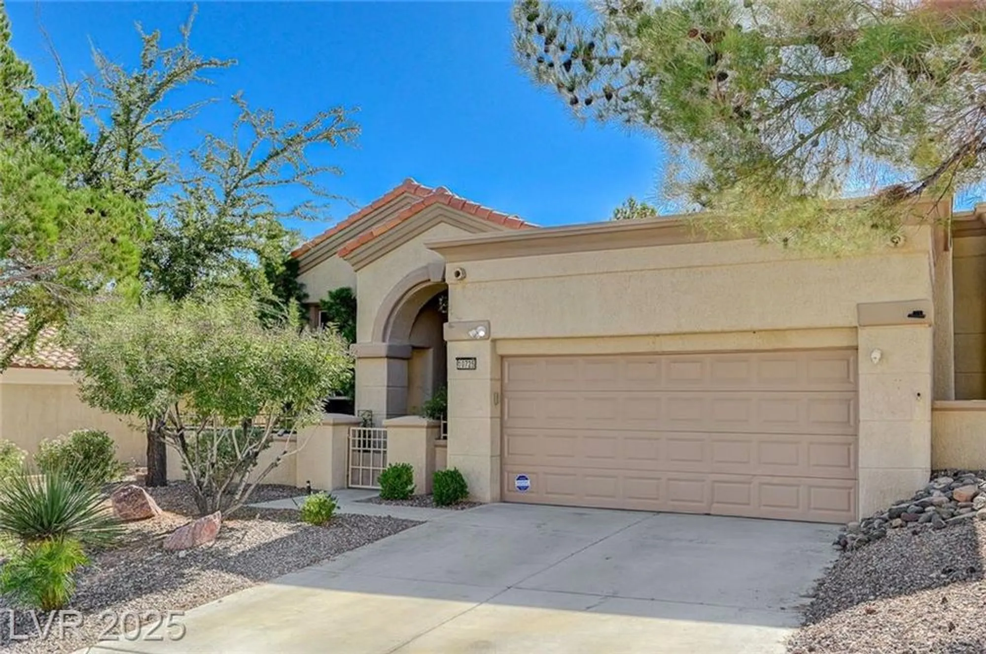 Property Slideshow image 2 of 47 | 10725 mission lakes ave, Las Vegas, NV, 89134