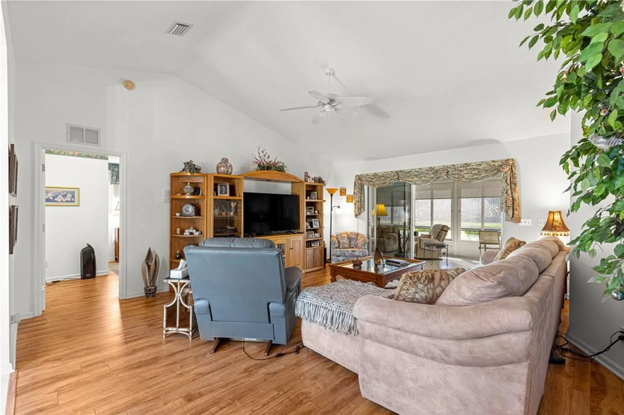 Property Slideshow image 21 of 53 | 5292 nw 19th pl, Ocala, FL, 34482