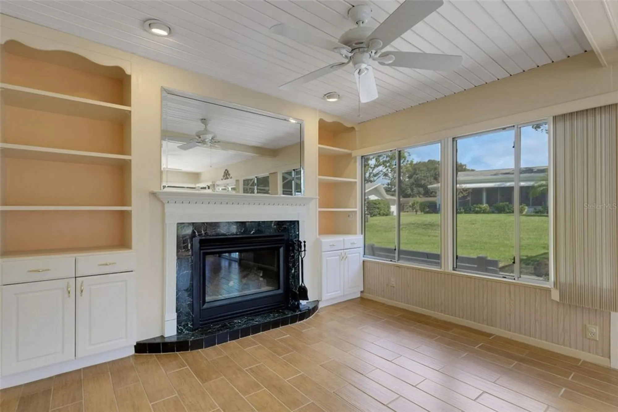 Property Slideshow image 22 of 96 | 2880 doone cir, Palm Harbor, FL, 34684