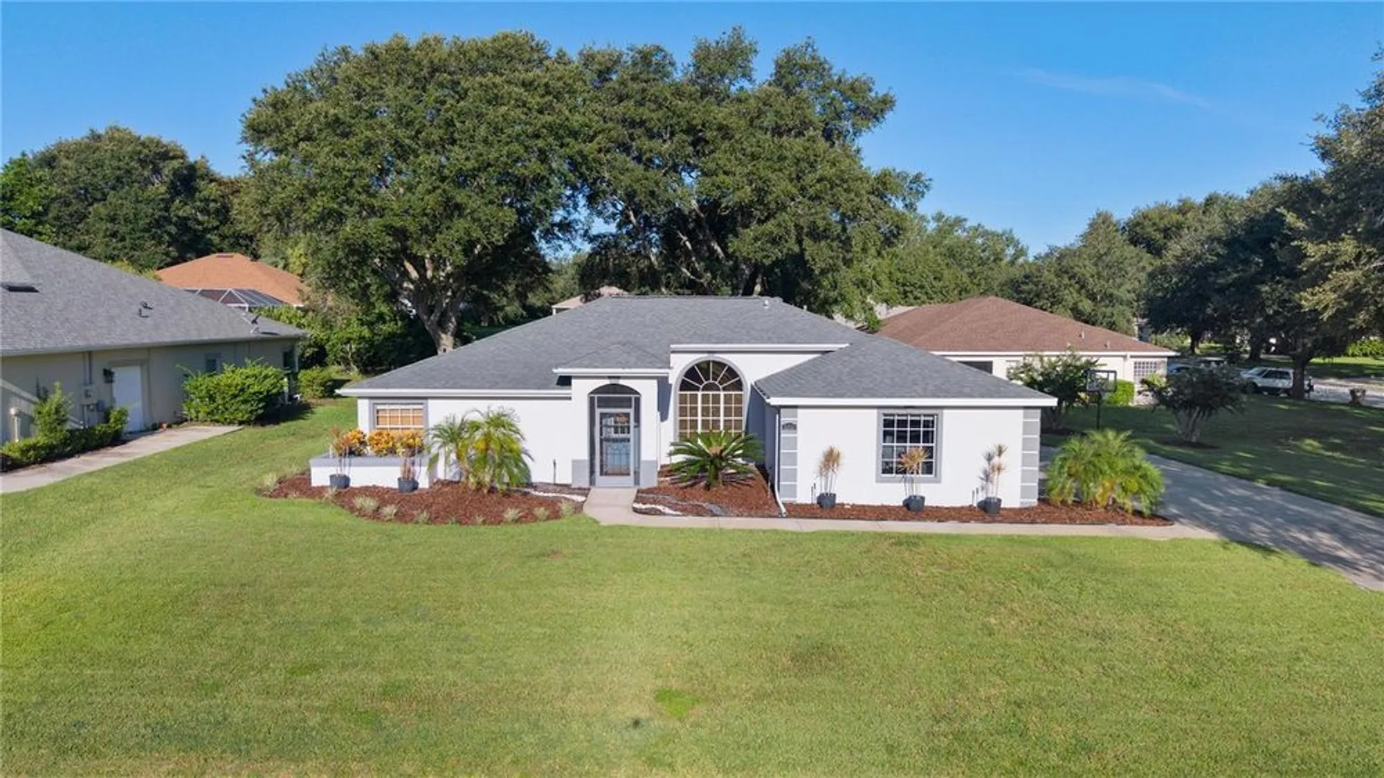 Property Slideshow image 74 of 86 | 5252 grove mnr, Lady Lake, FL, 32159