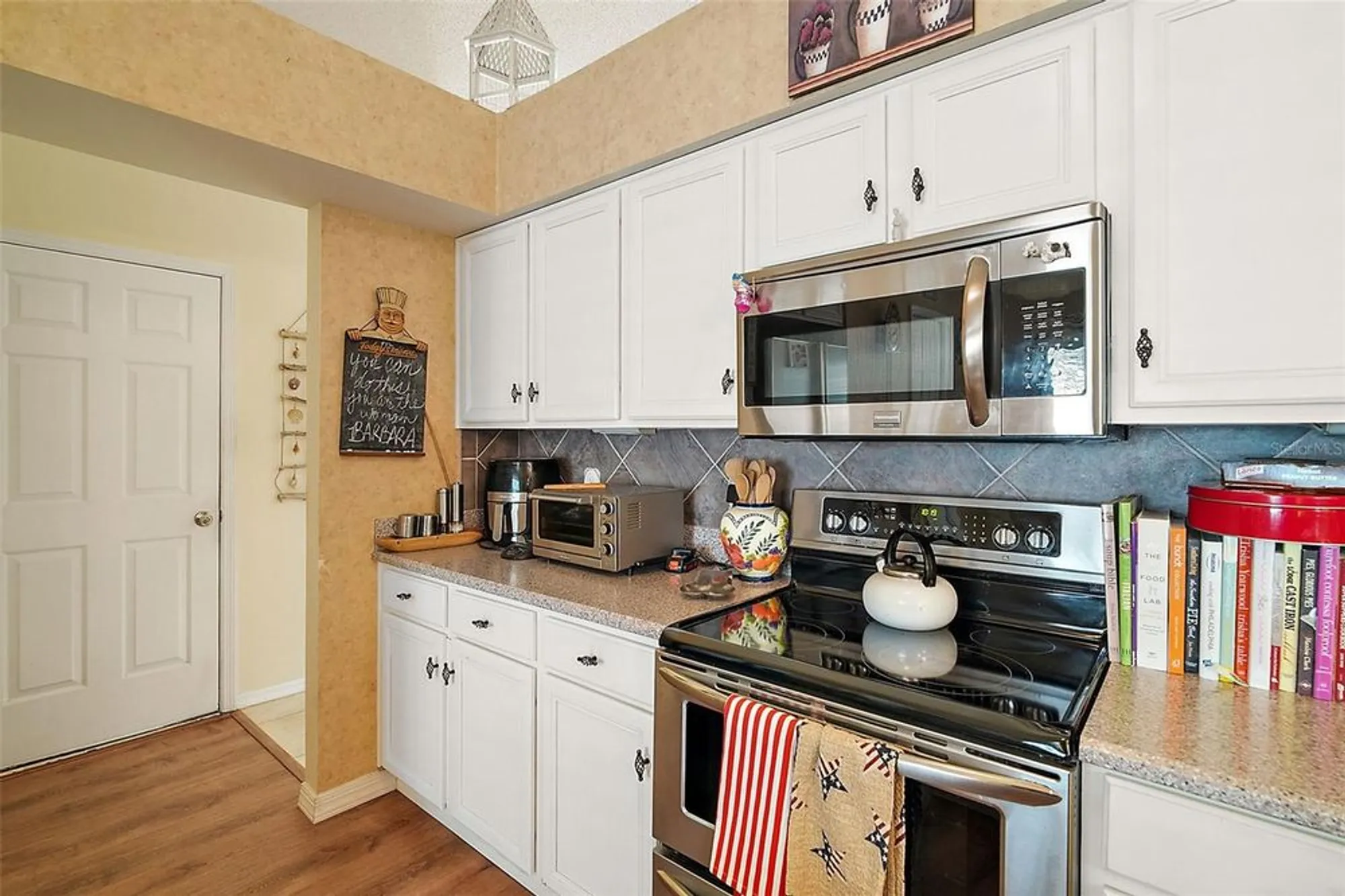 Property Slideshow image 12 of 29 | 25102 meriweather rd, Leesburg, FL, 34748