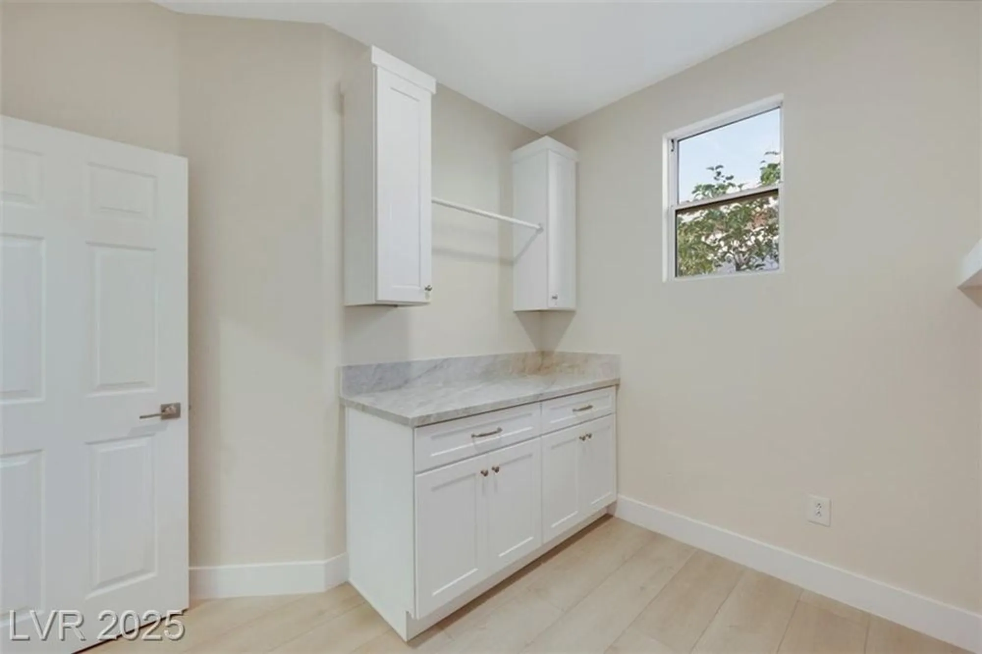 Property Slideshow image 31 of 38 | 4987 pensier st, Las Vegas, NV, 89135