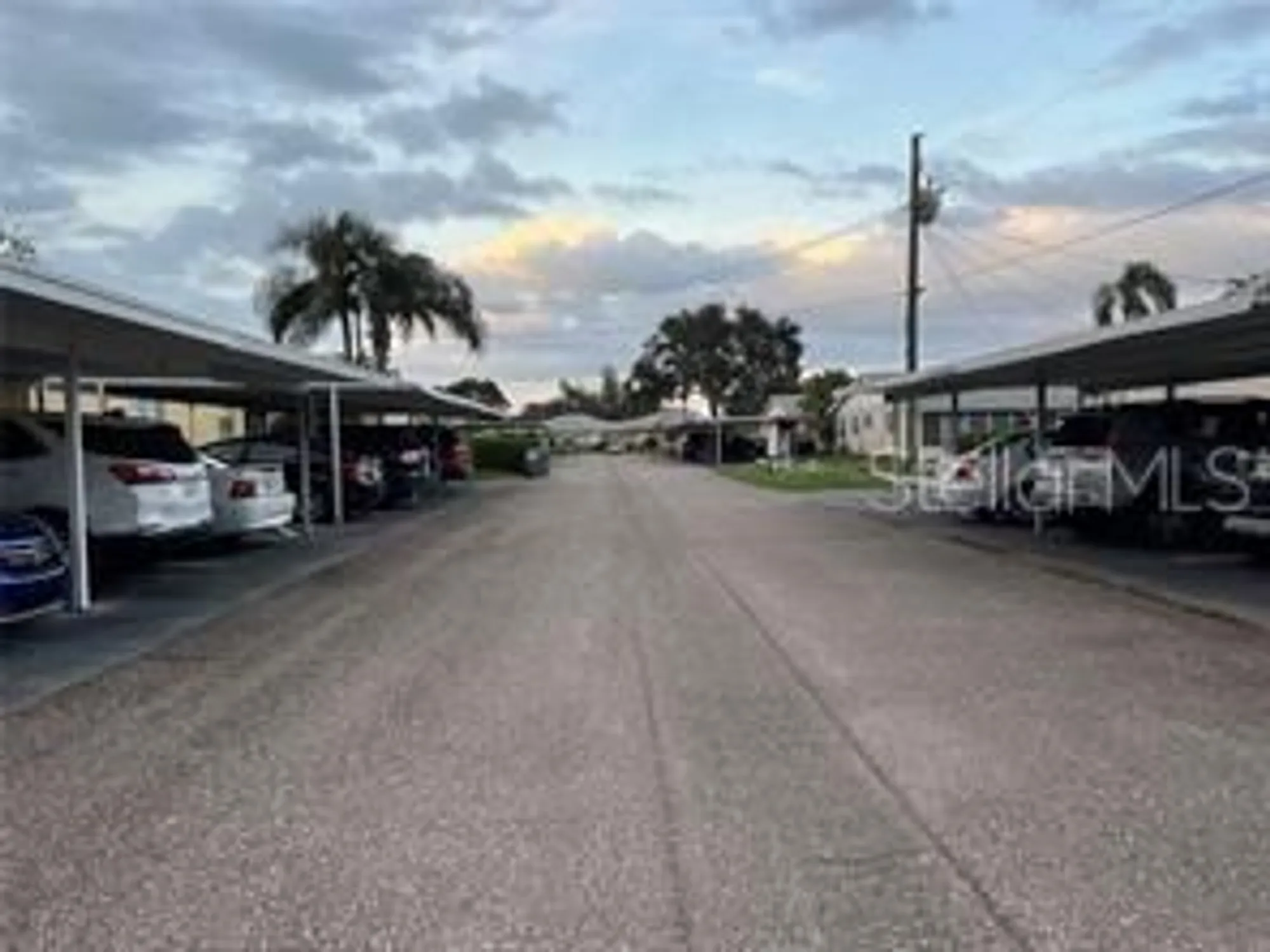 Property Slideshow image 27 of 50 | 401 dorchester pl apt 62, Sun City Center, FL, 33573