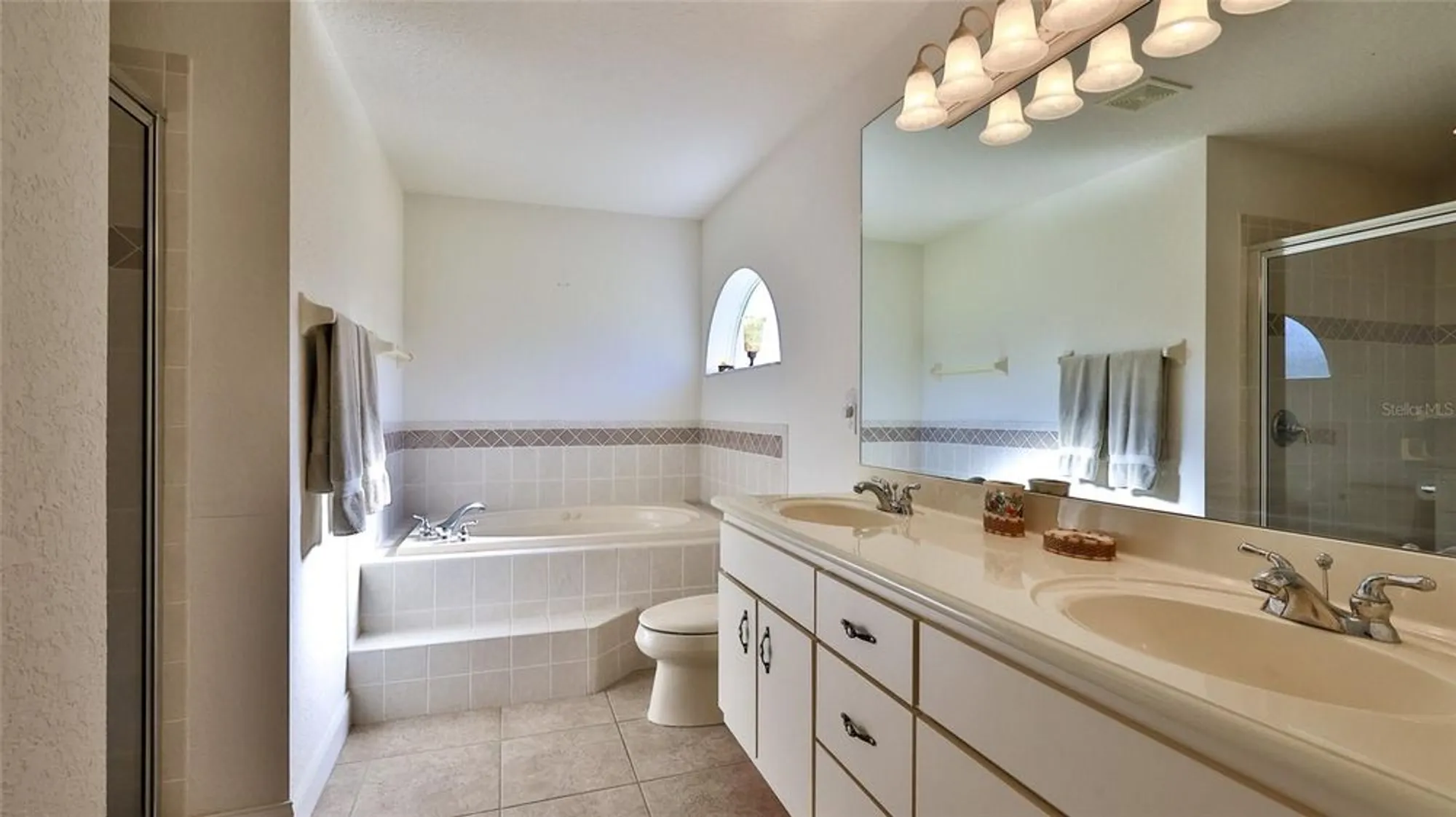 Property Slideshow image 23 of 51 | 552 caro ct, New Smyrna Beach, FL, 32168