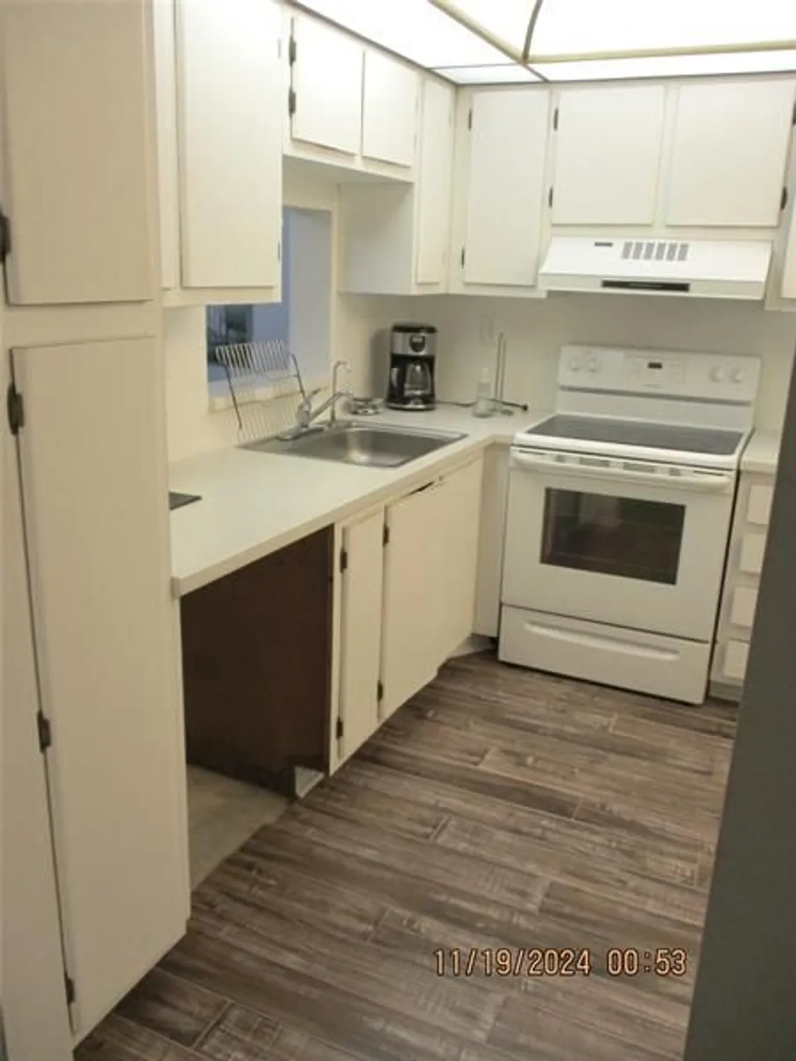 Property Slideshow image 5 of 28 | 7950 w mcnab rd 124, Tamarac, FL, 33321