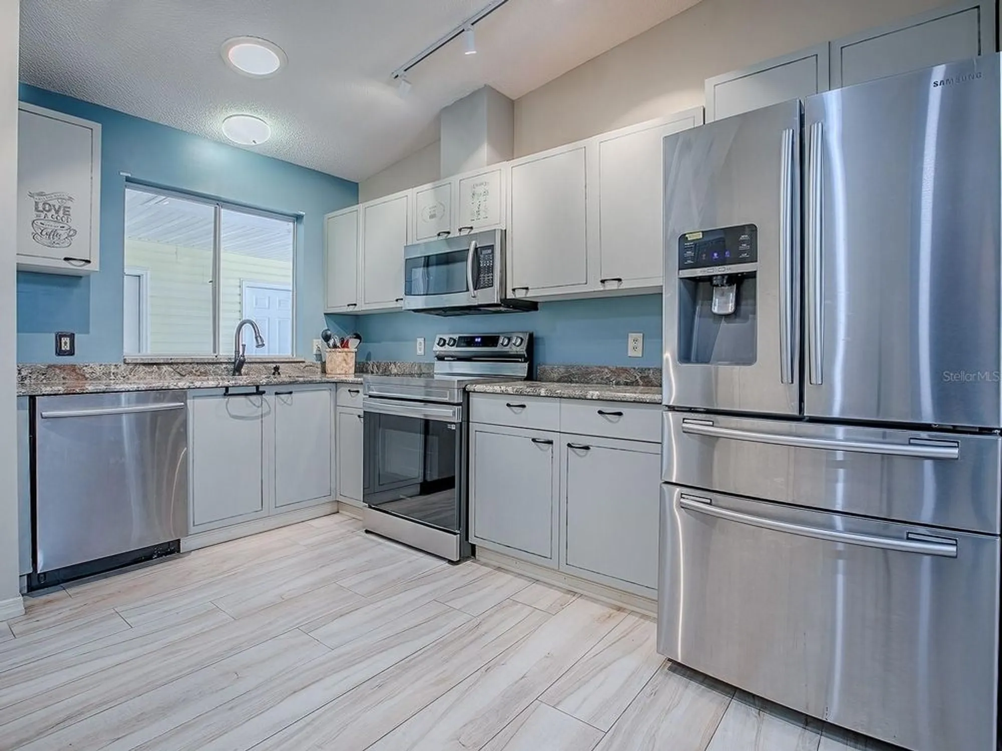 Property Slideshow image 5 of 44 | 1133 del toro dr, The Villages, FL, 32159