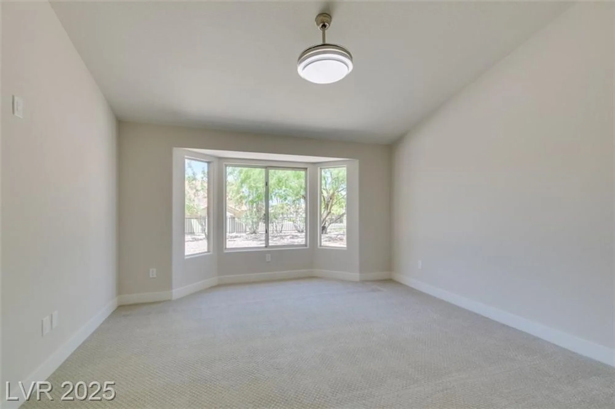 Property Slideshow image 15 of 30 | 9800 rosamond dr, Las Vegas, NV, 89134