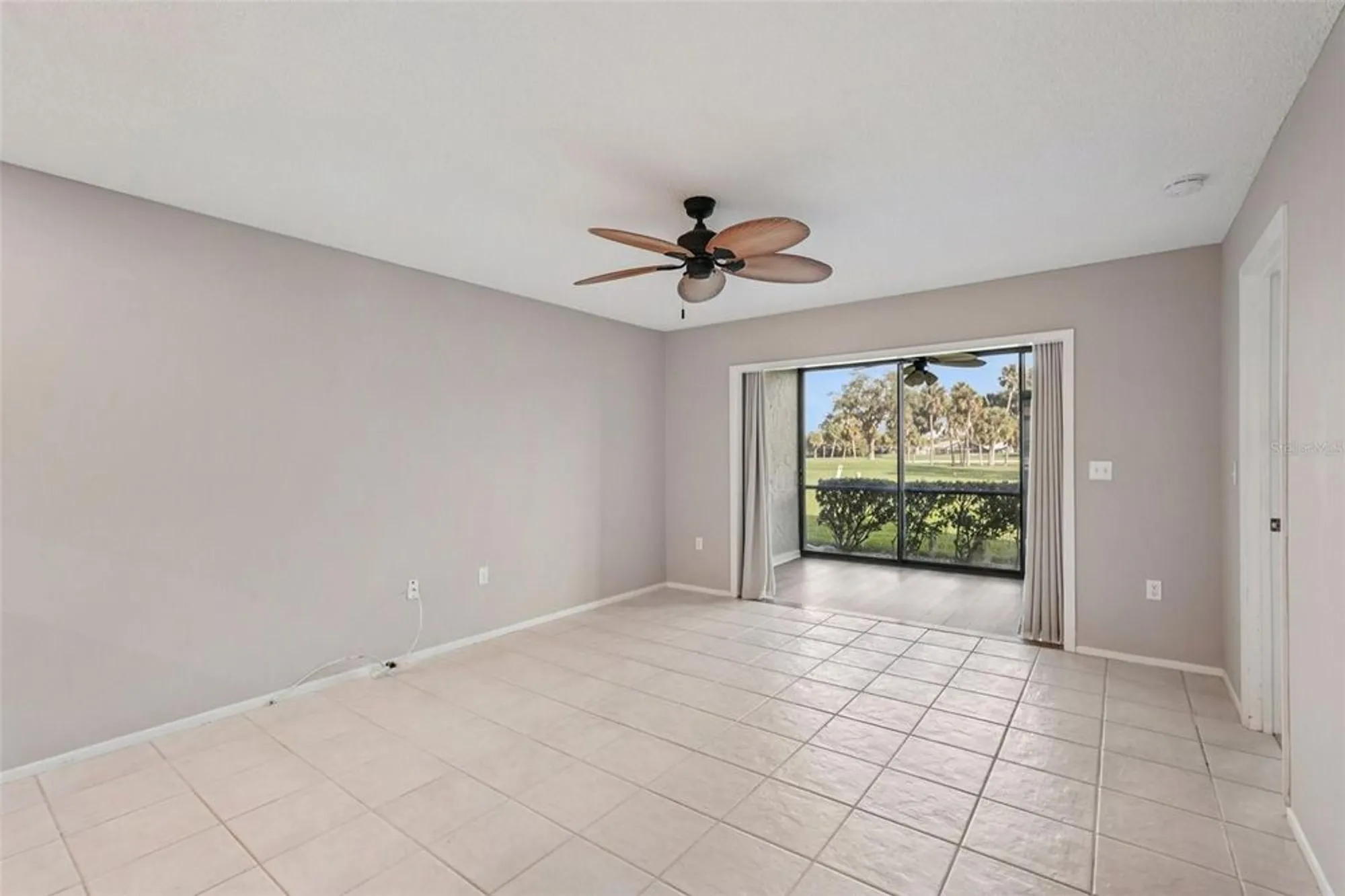 Property Slideshow image 15 of 47 | 5755 avista dr # 5755, Sarasota, FL, 34243