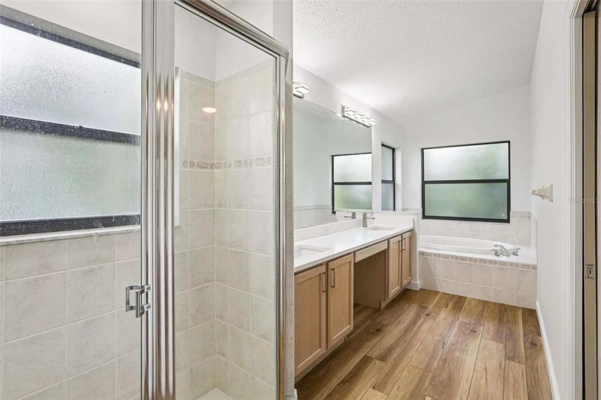 Property Slideshow image 21 of 32 | 533 bent oak ct, Spring Hill, FL, 34609