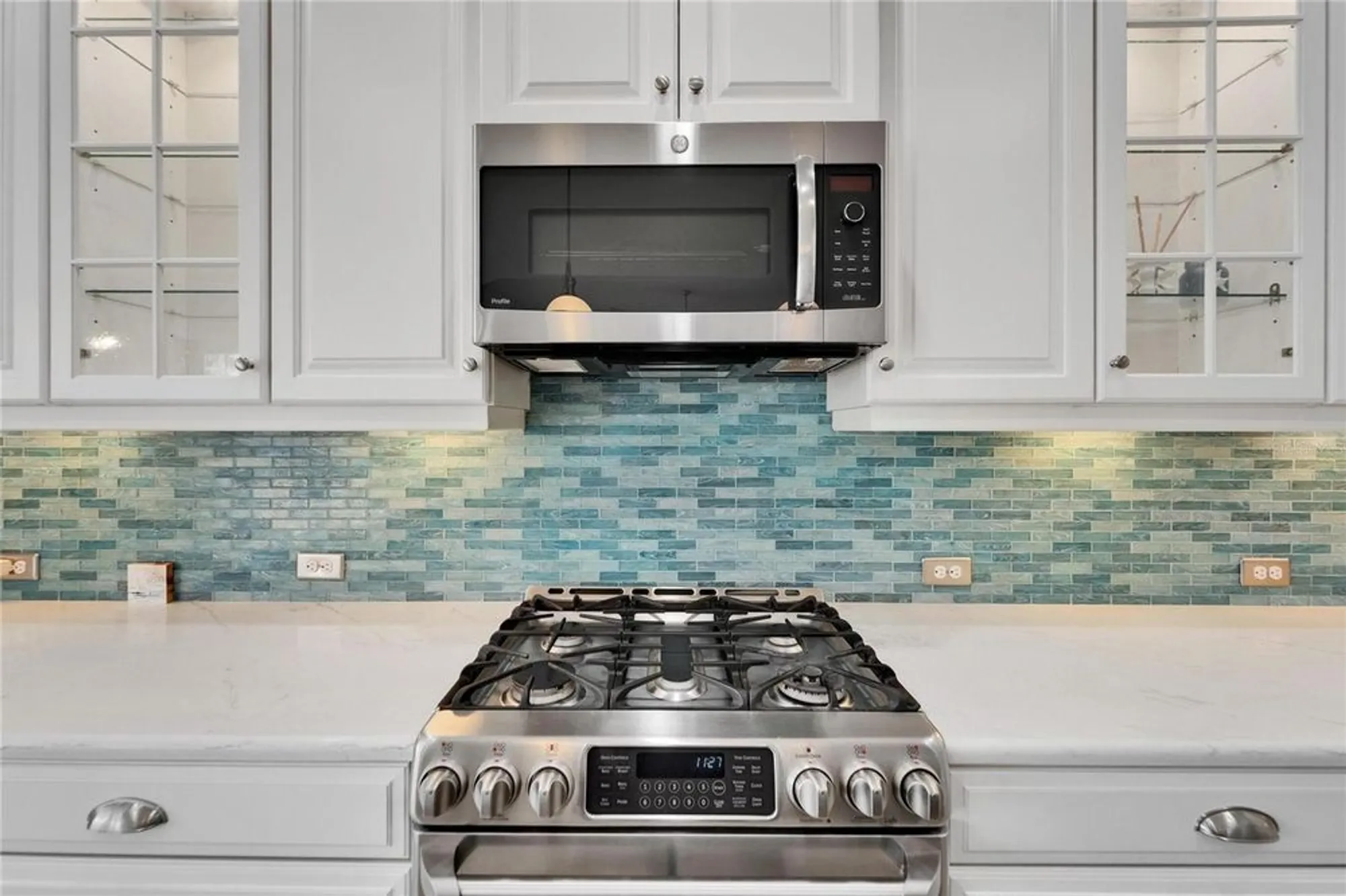 Property Slideshow image 14 of 80 | 721 manns harbor dr, Apollo Beach, FL, 33572