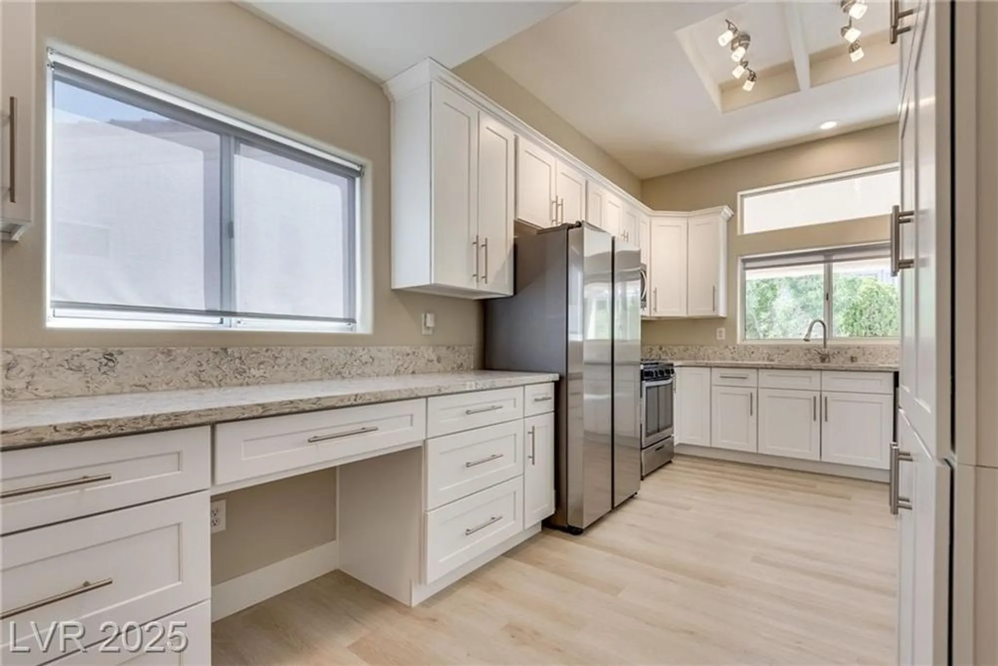 Property Slideshow image 9 of 44 | 2601 lotus hill dr, Las Vegas, NV, 89134