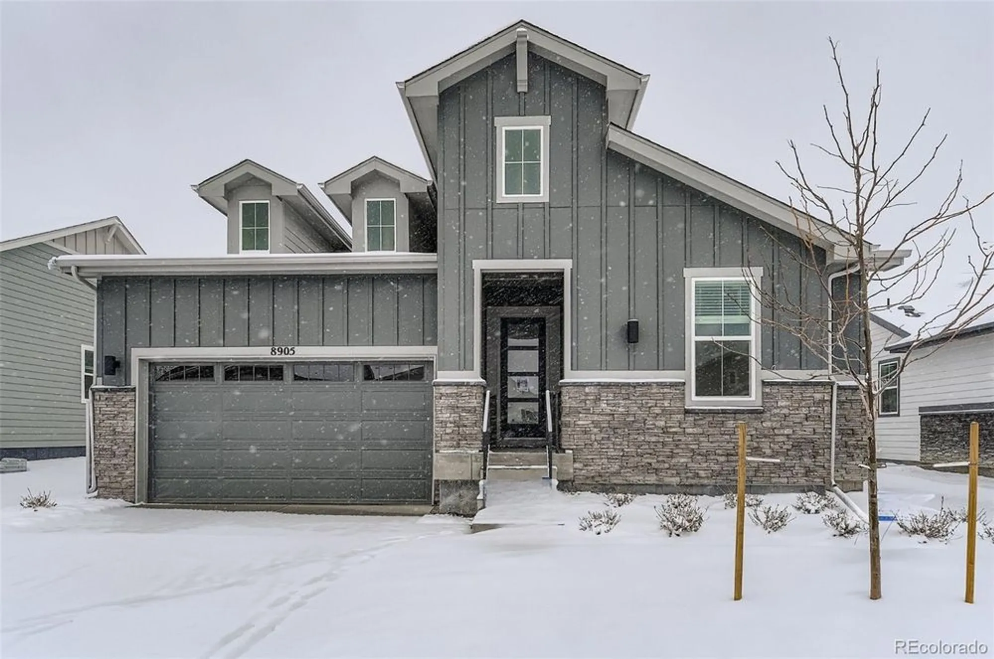 Property Slideshow image 1 of 25 | 8905 s riviera way, Aurora, CO, 80016