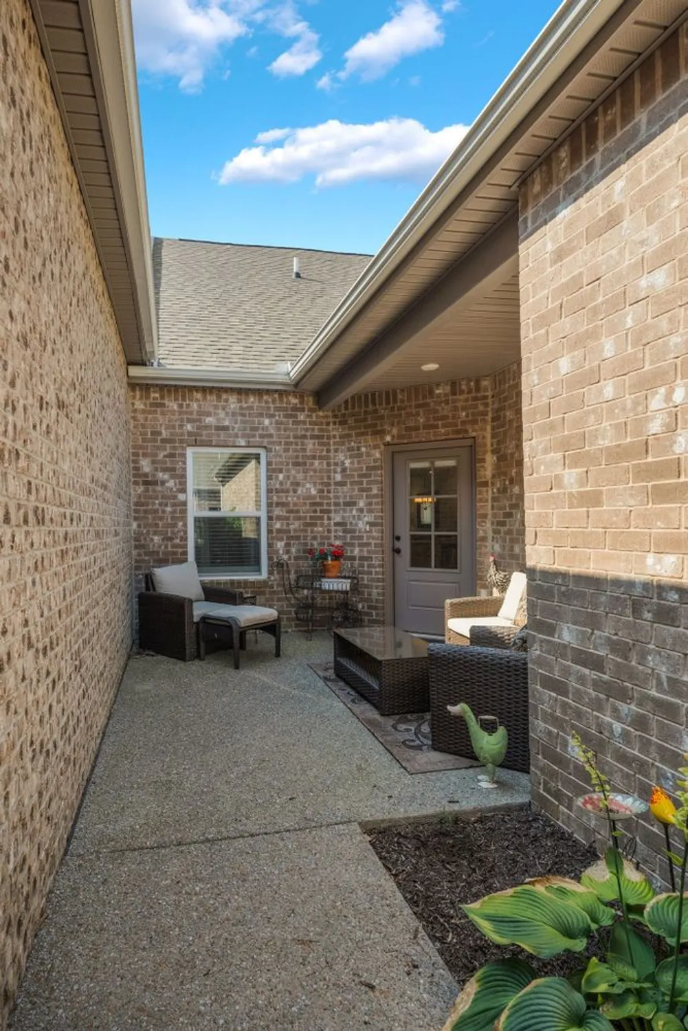 Property Slideshow image 26 of 39 | 1570 cedarbrooke ln, Lebanon, TN, 37090