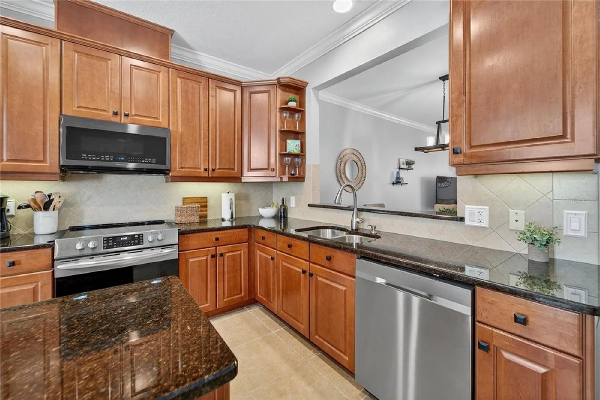Property Slideshow image 26 of 90 | 114 aberdeen pond dr, Apollo Beach, FL, 33572