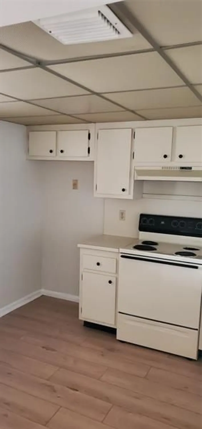 Property Slideshow image 10 of 20 | 1902 bermuda cir h4, Coconut Creek, FL, 33066