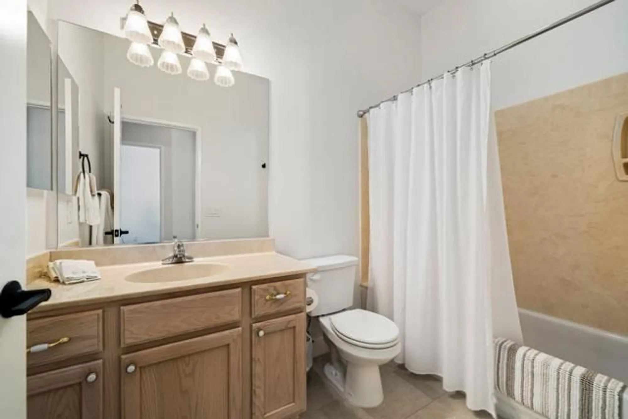 Property Slideshow image 24 of 44 | 80418 portobello dr, Indio, CA, 92201